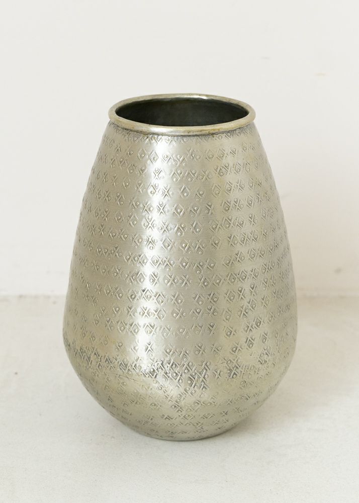 Aluminum Vase Star Hammered