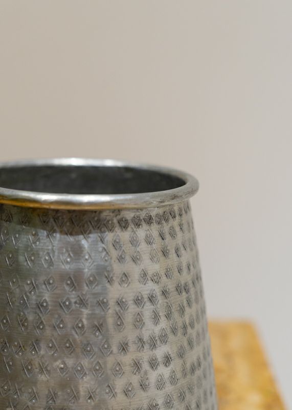 Aluminum Vase Star Hammered