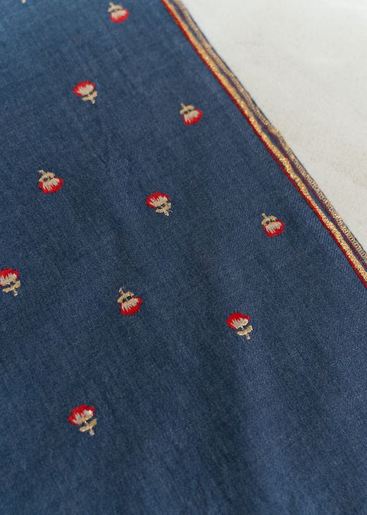 Wool Flower Embroidery Stole