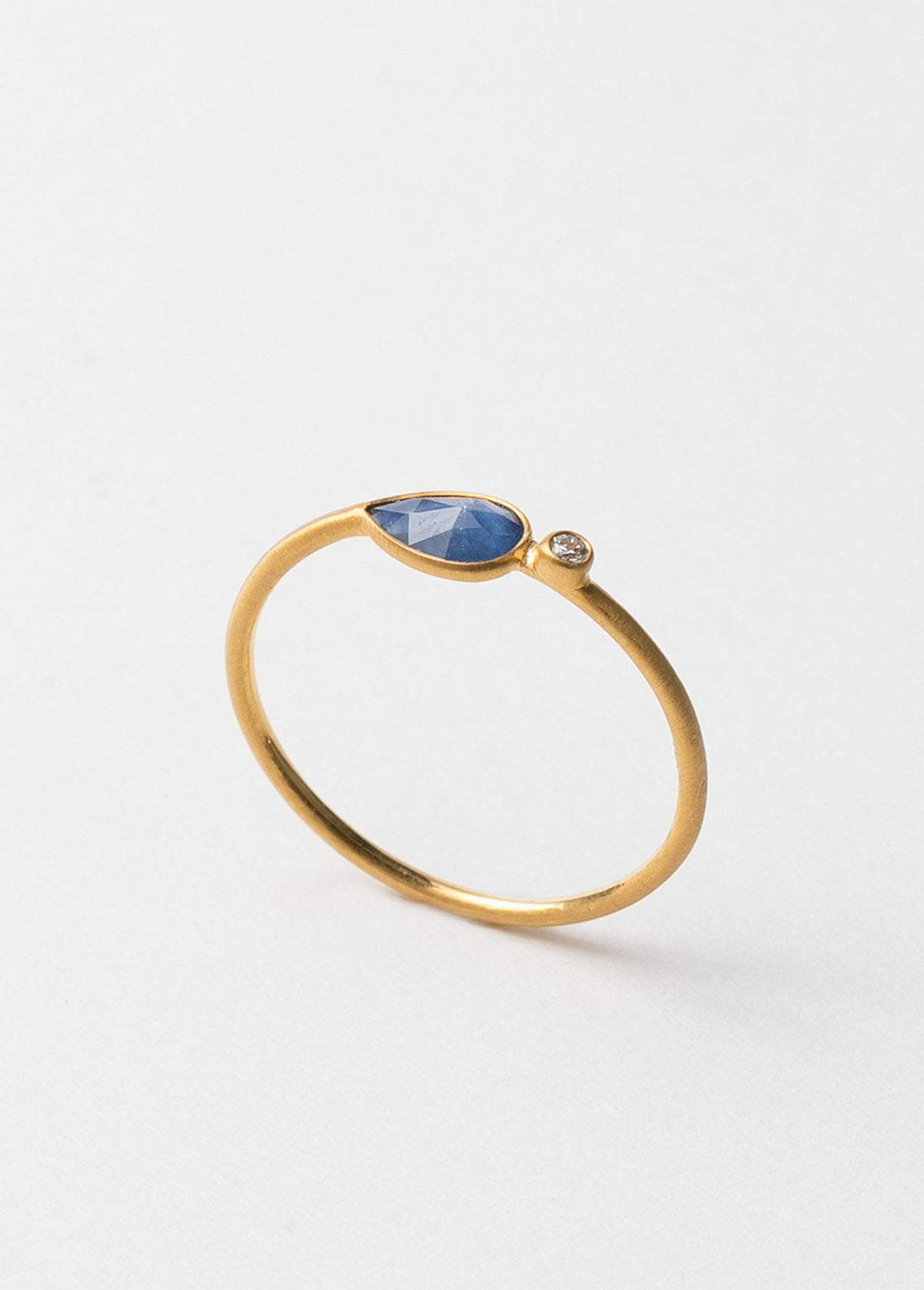 Blue Sapphire Teardrop Ring | Pasand by ne Quittez pas | パサン 