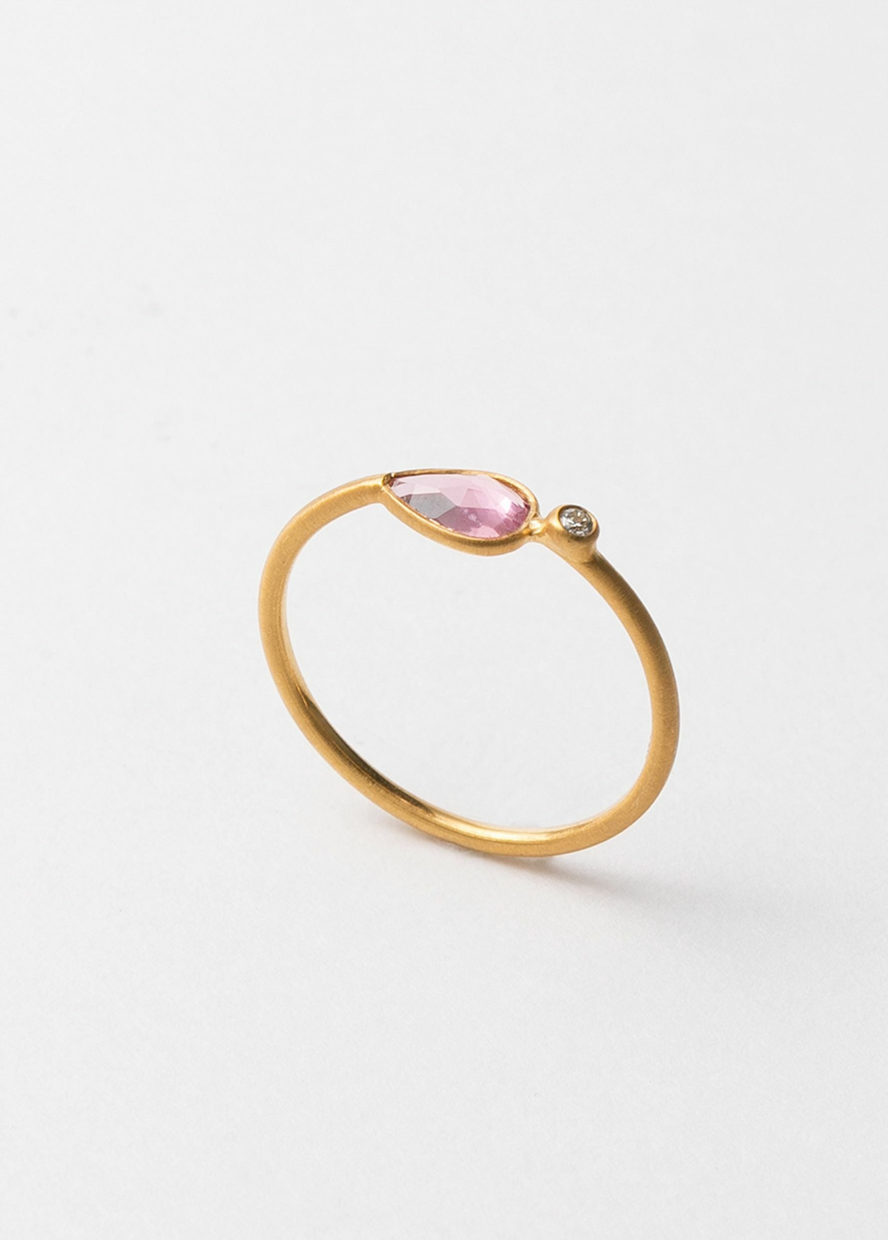 Pink Tourmaline Teardrop Ring | Pasand by ne Quittez pas | パサンドバイヌキテパ