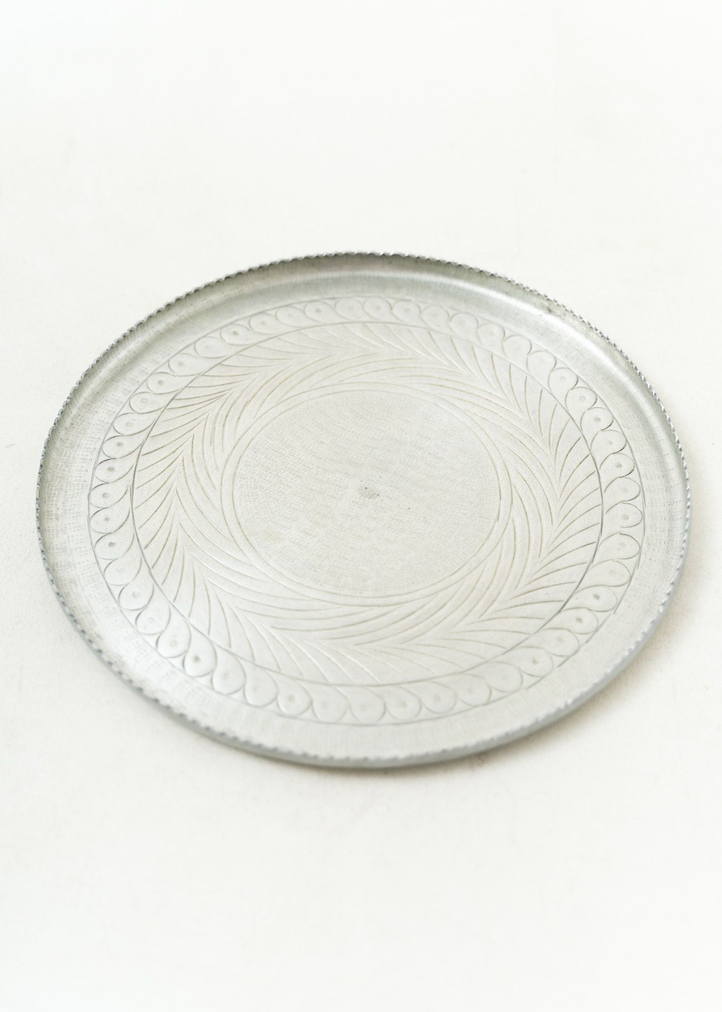 Aluminum Tray Embossed 30cm