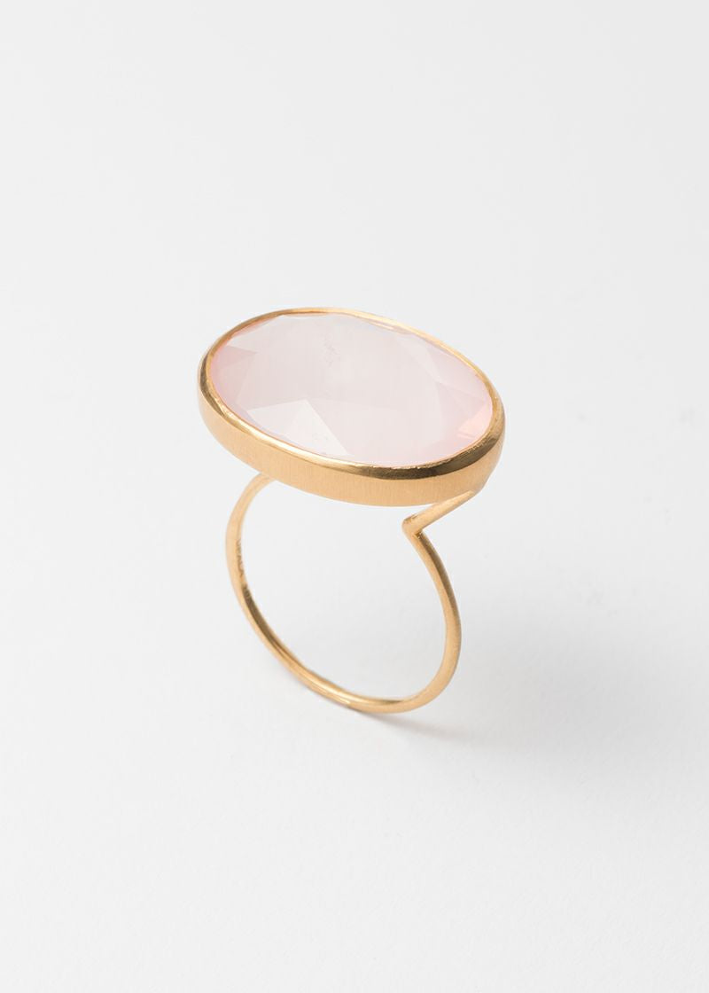 Rose Quartz Oval Bezel Ring | Pasand by ne Quittez pas | パサン 