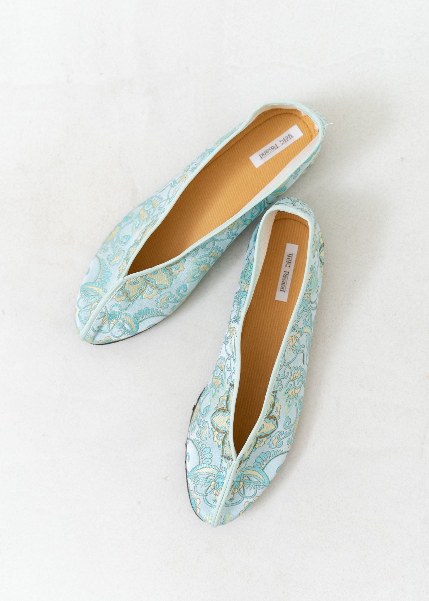Embroidery Kang Fu Shoes | Pasand by ne Quittez pas | パサンドバイ 