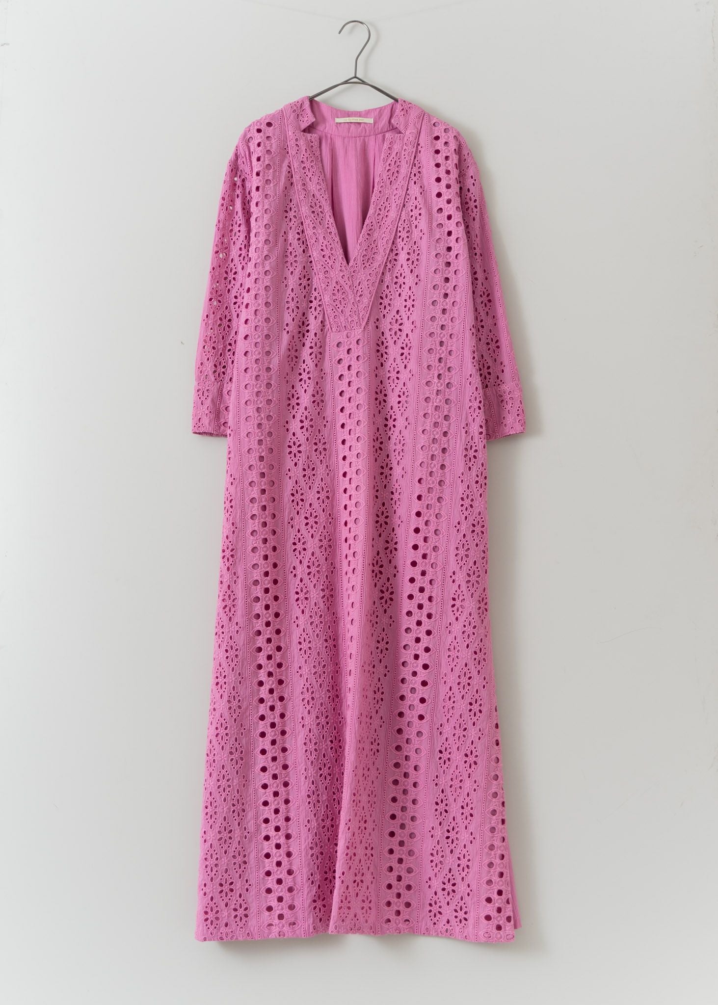 Border Hemla V Neck Kurta