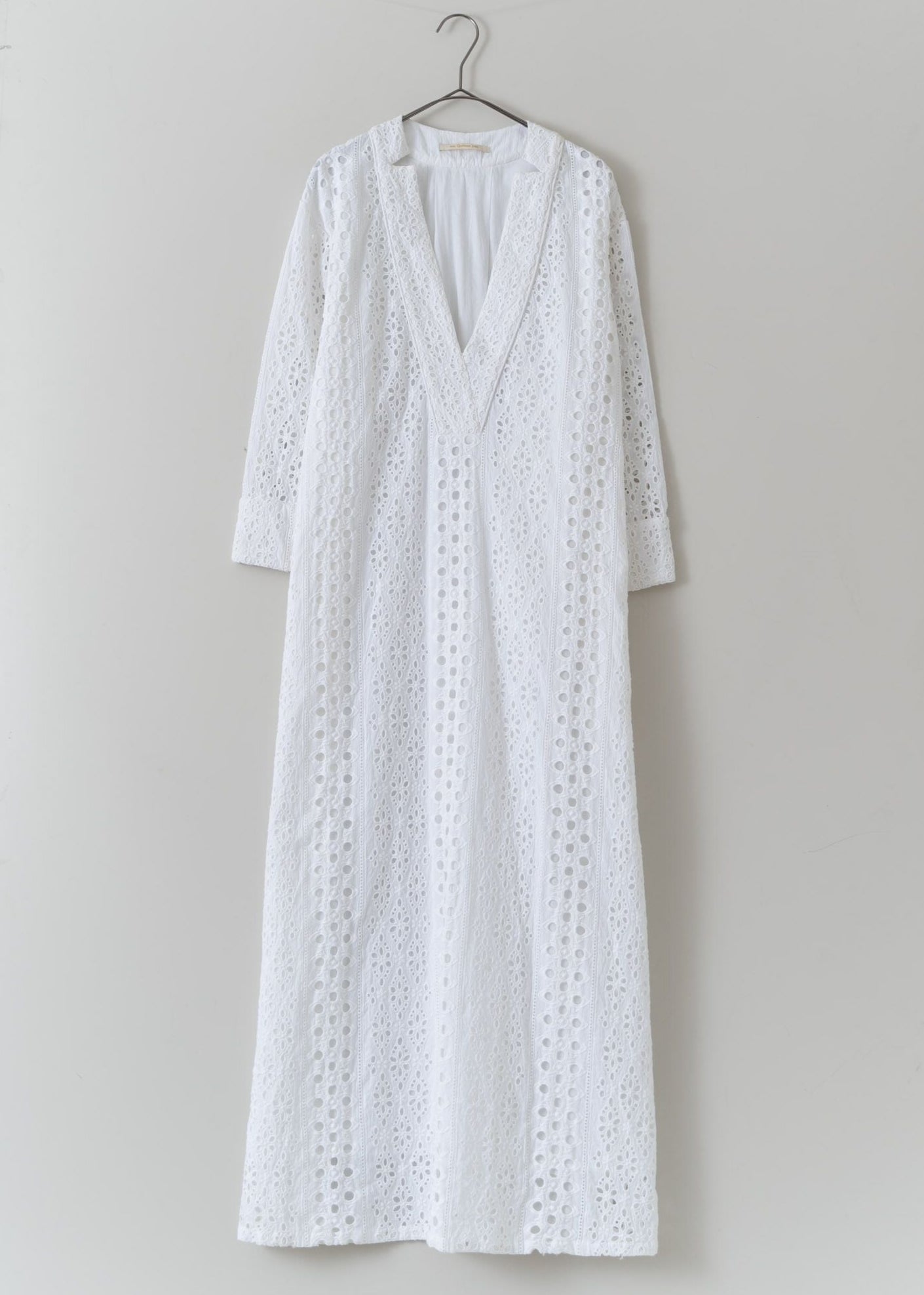 Border Hemla V Neck Kurta