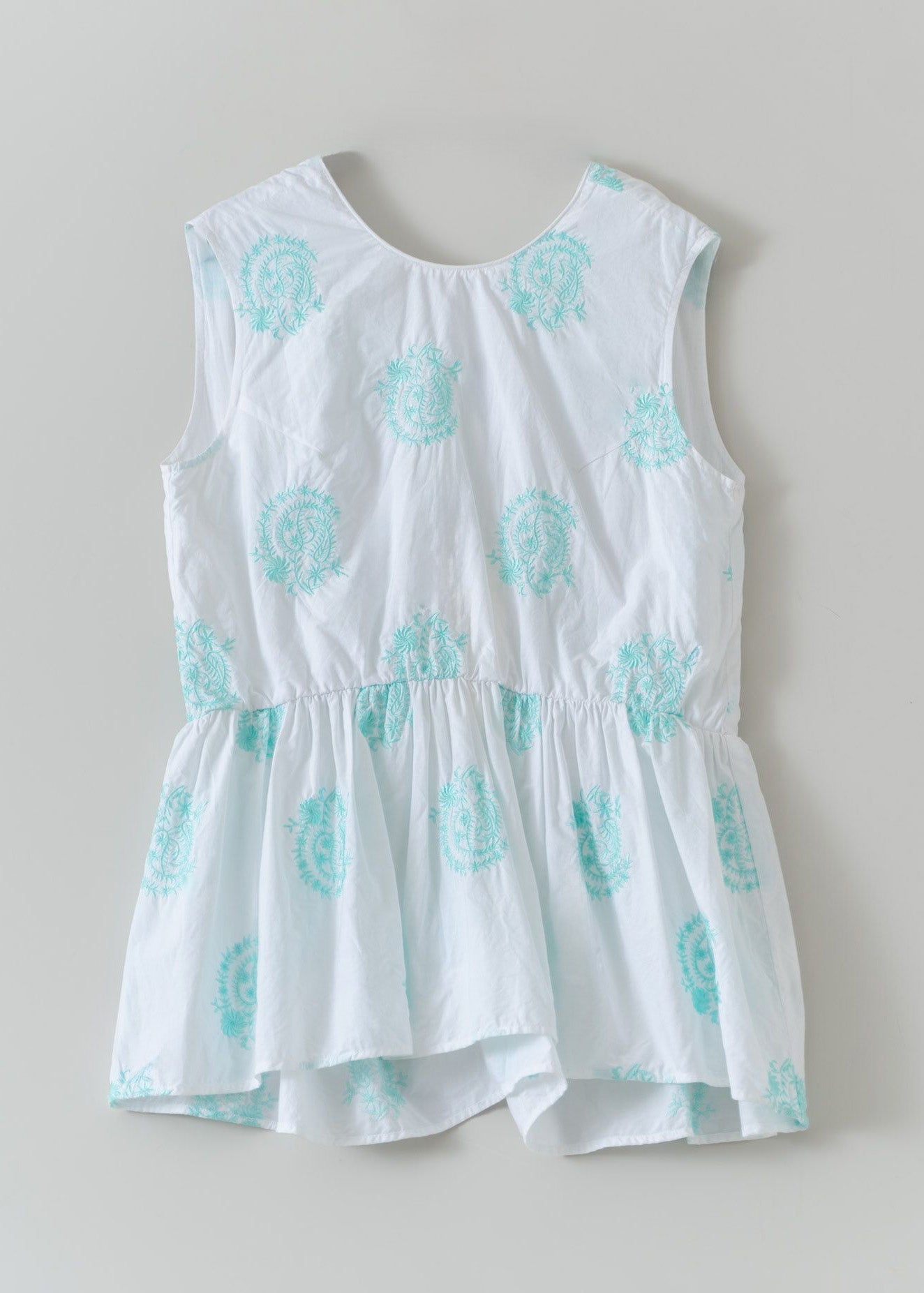 Poplin Paisley Emb Sleeveless Top