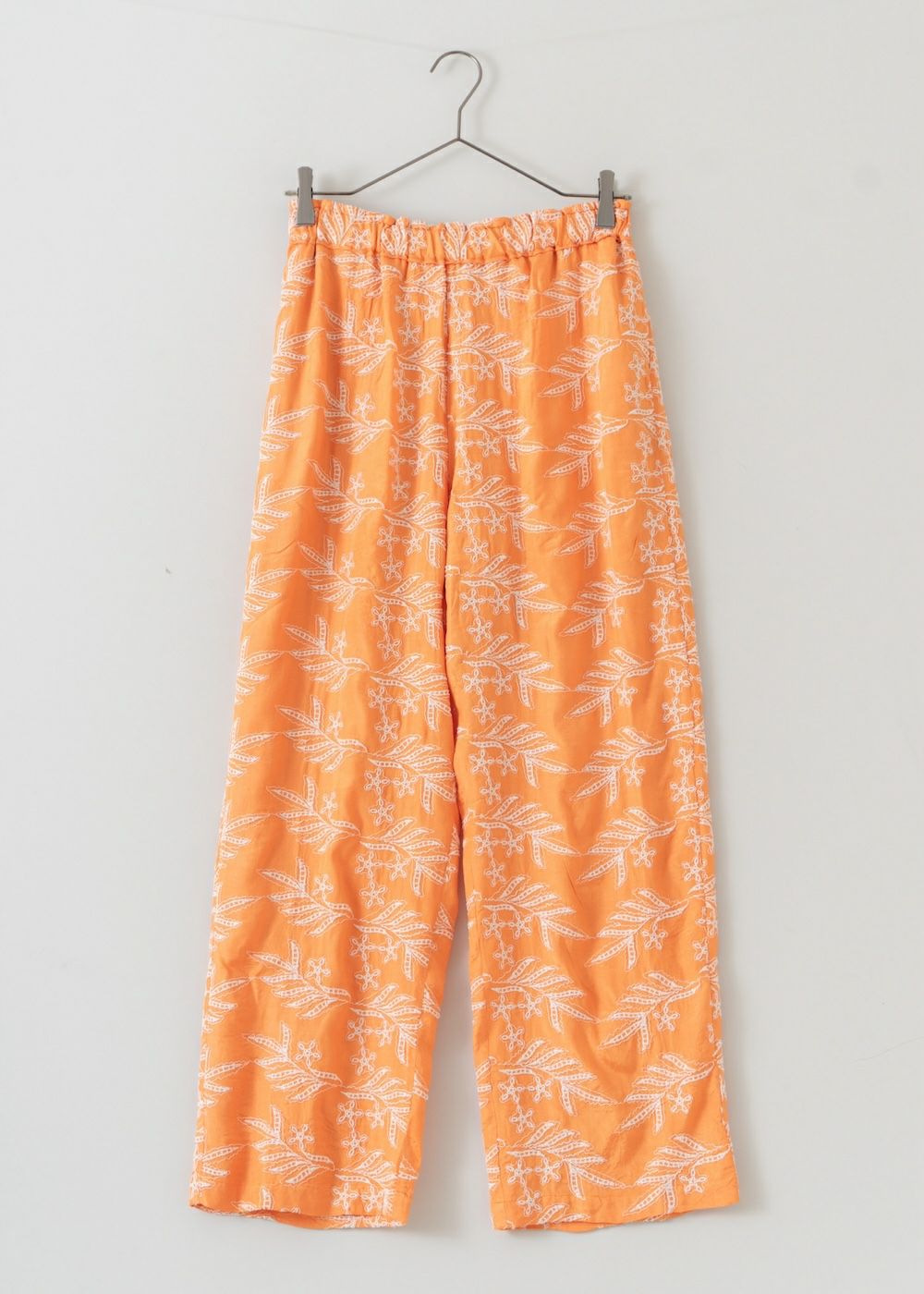 Botanical Emb Relax Pants