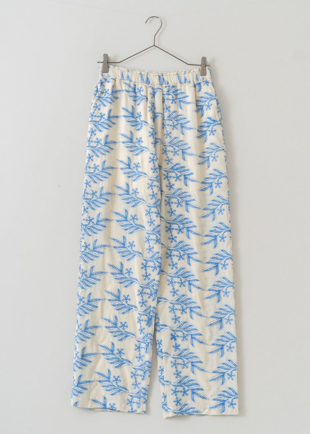 Botanical Emb Relax Pants