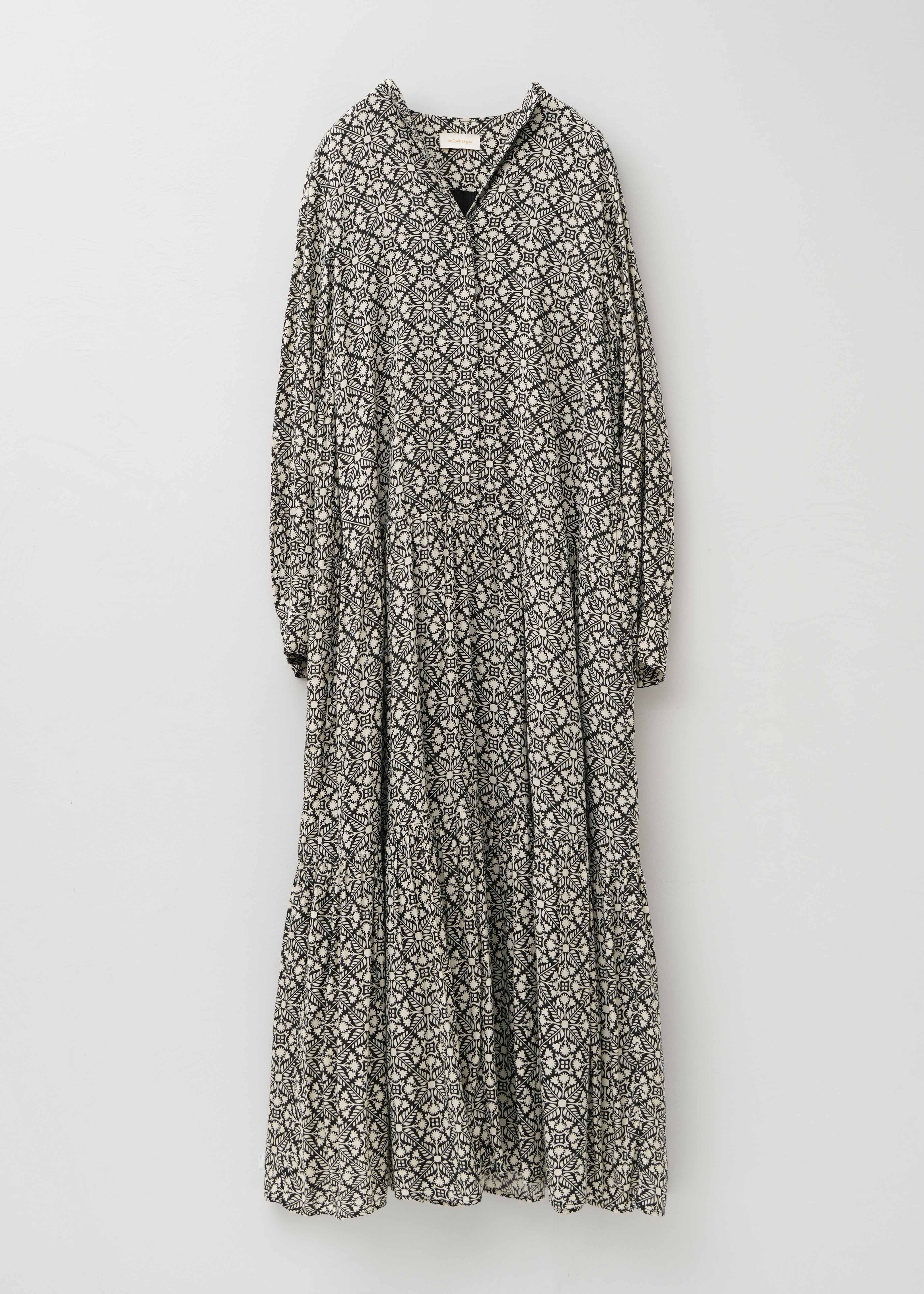 【9/2 10時発売】Shantoon Botanical Tile Print Tiered Dress