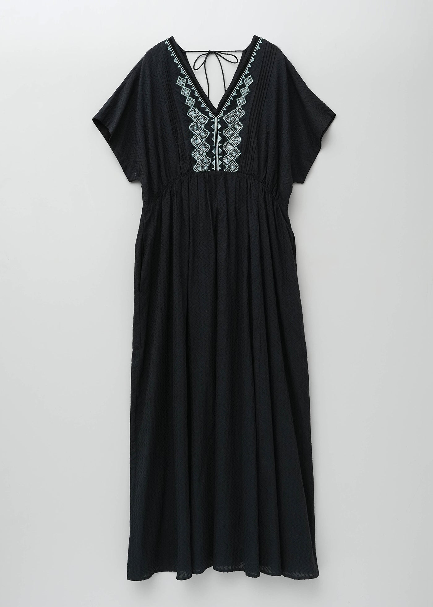 【6/10 10時発売】Cotton Dobby Cross Stitch Embroidery French Sleeve Dress