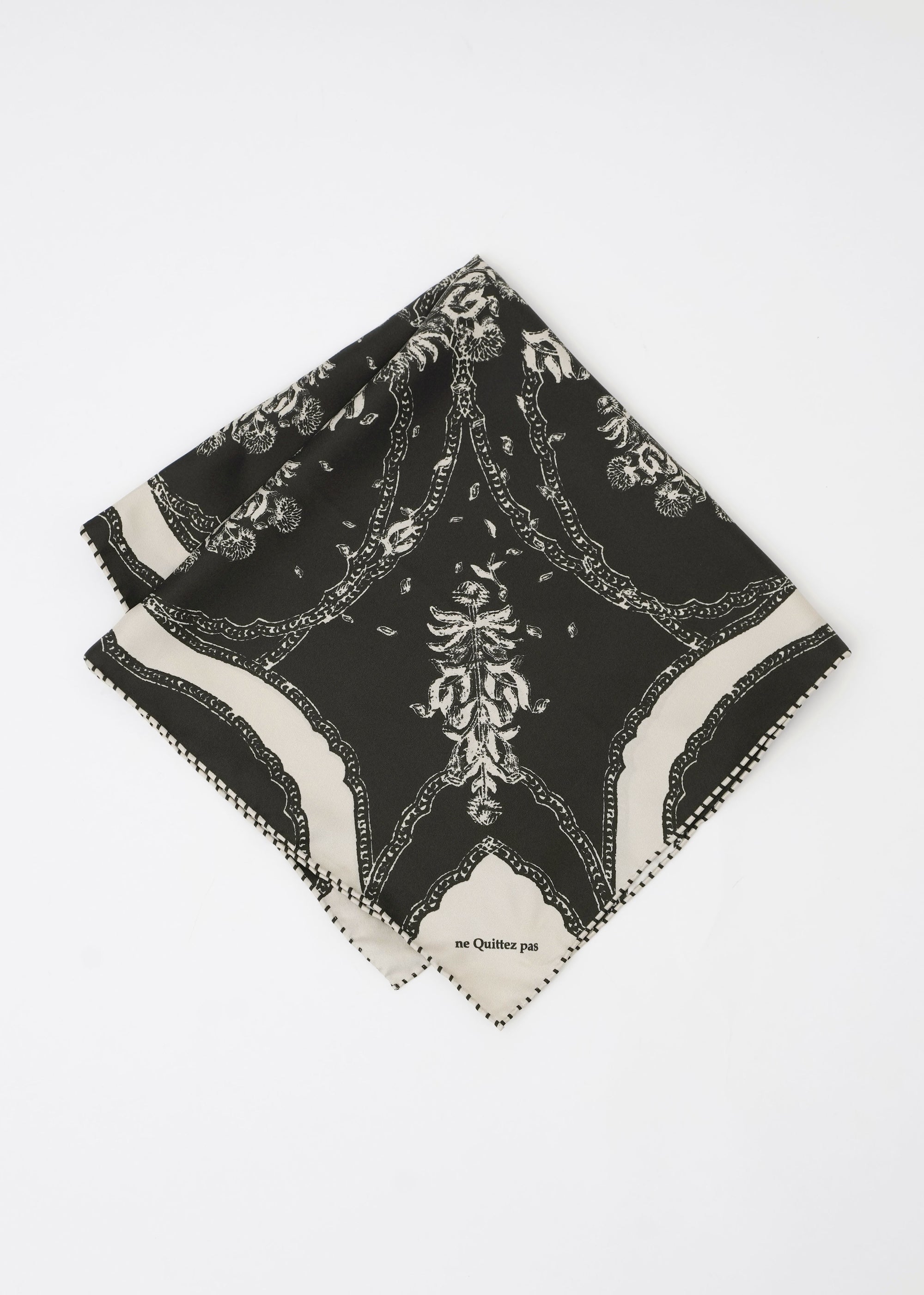 【8/5 10時発売】Silk Marigold Print Scarf