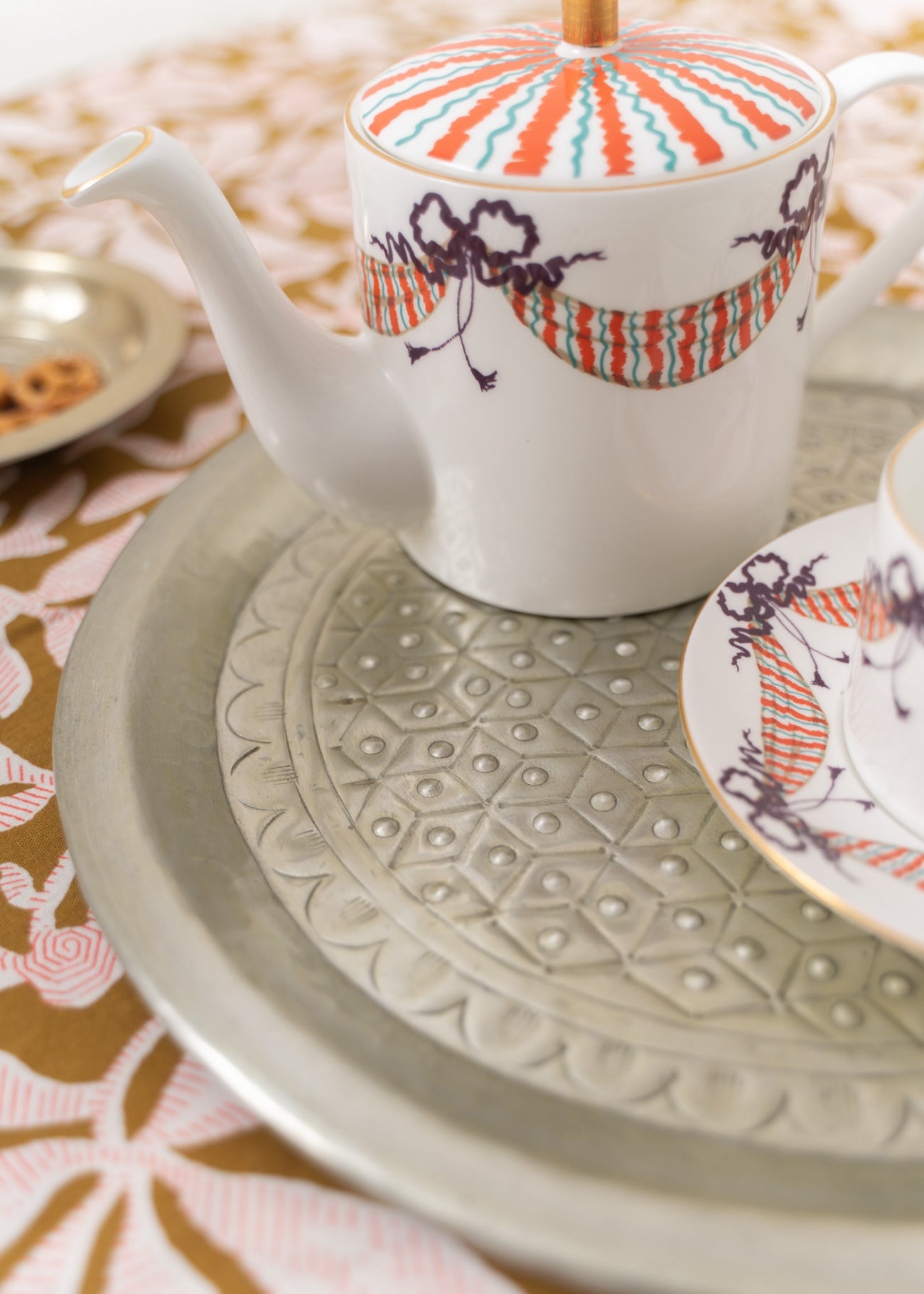 Aluminum Tray Embossed