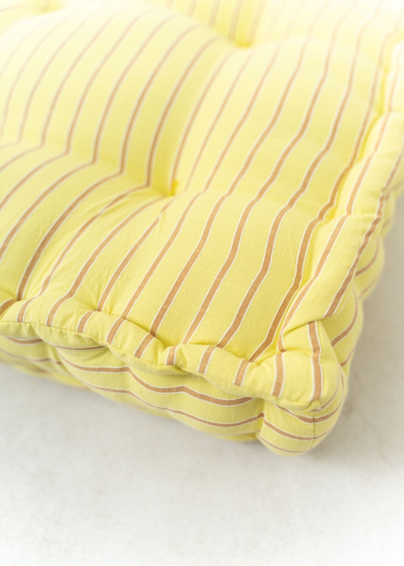 【5/10 10時発売】Cotton Stripe Seat Cushion With Handle