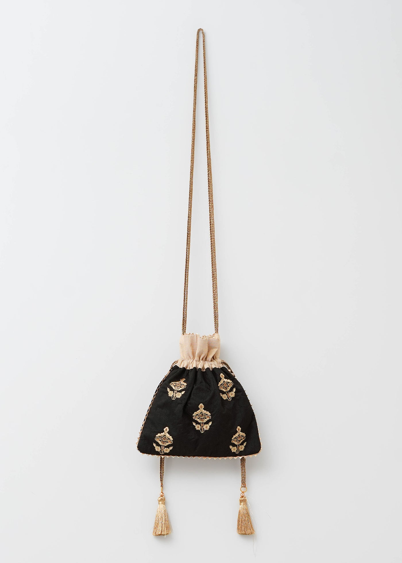 Embroidery Drawstring Shoulder Bag