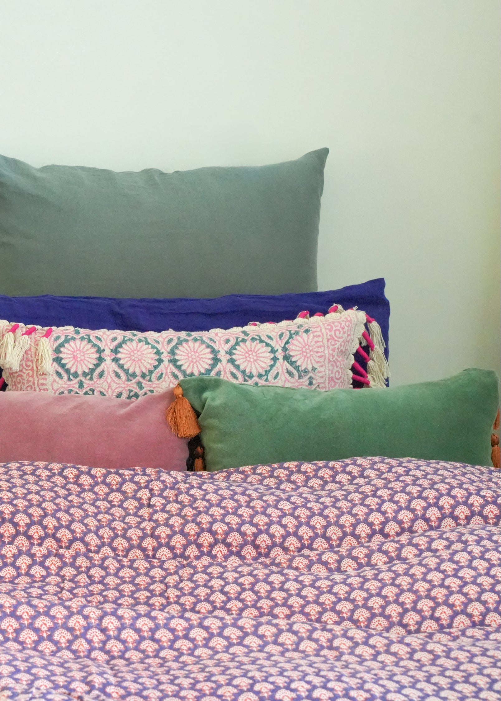 Velvet Tassel Cushion Cover Green