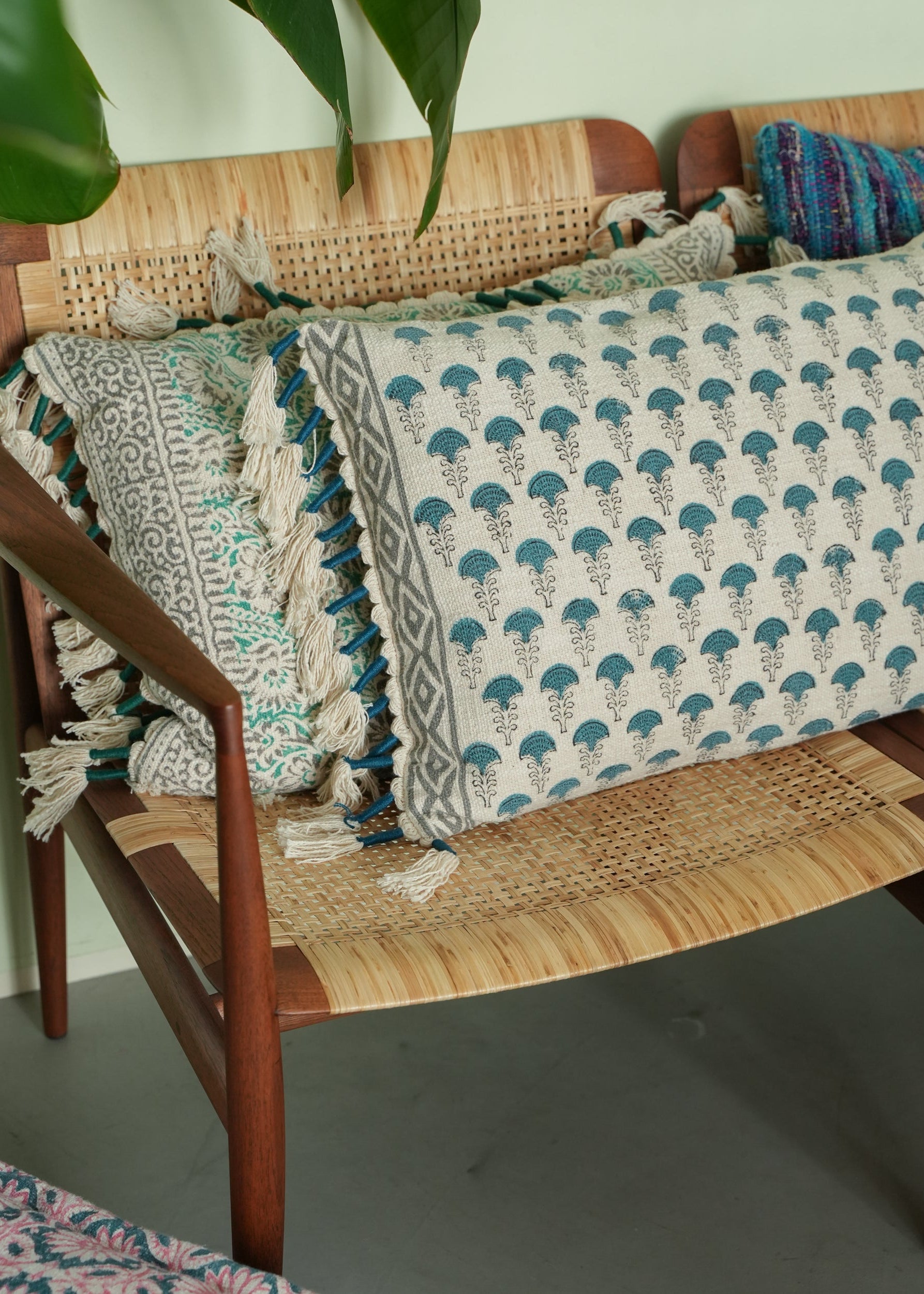 Block Small Flower Print Cushion Cover