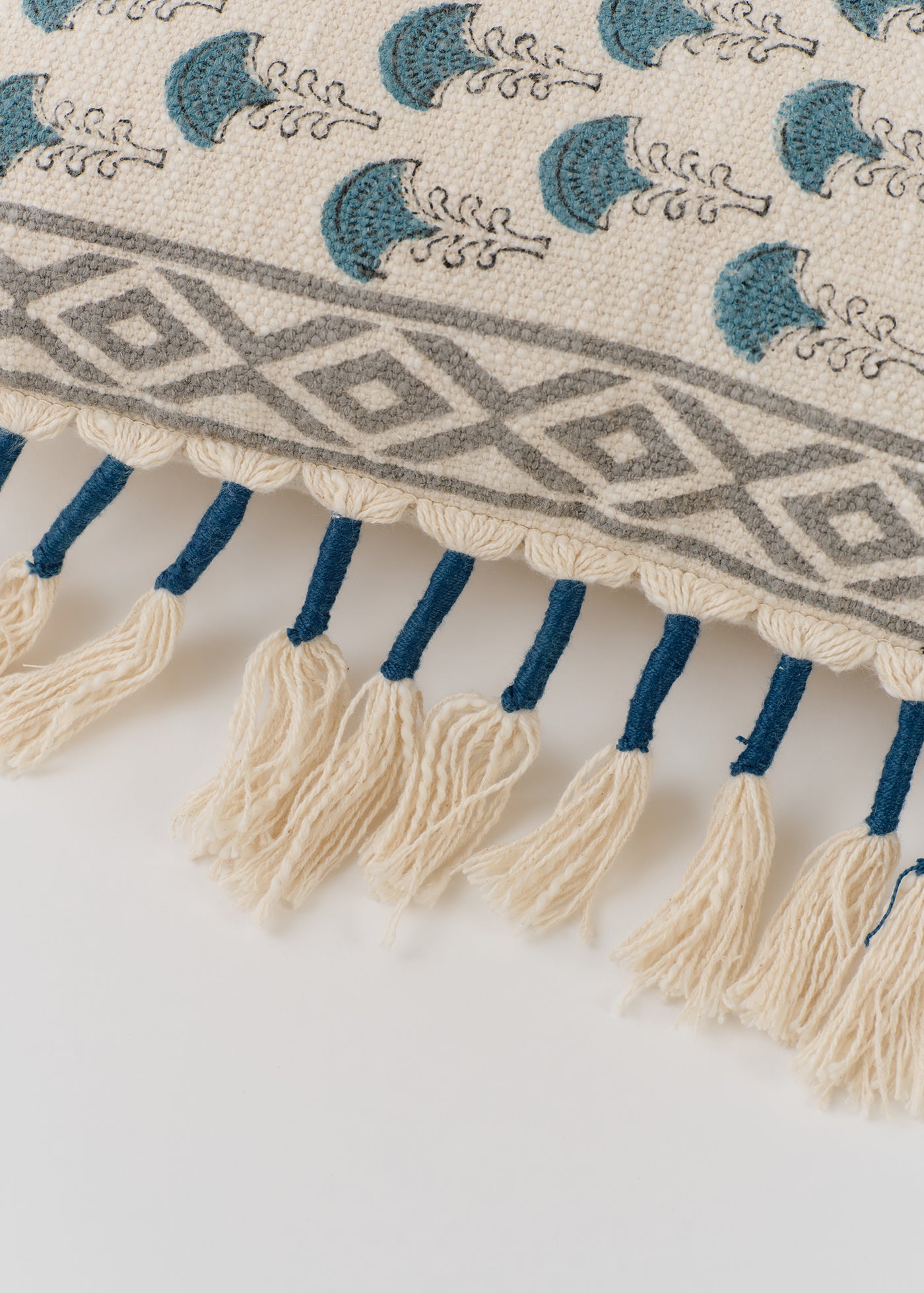 Block Small Flower Print Cushion Cover