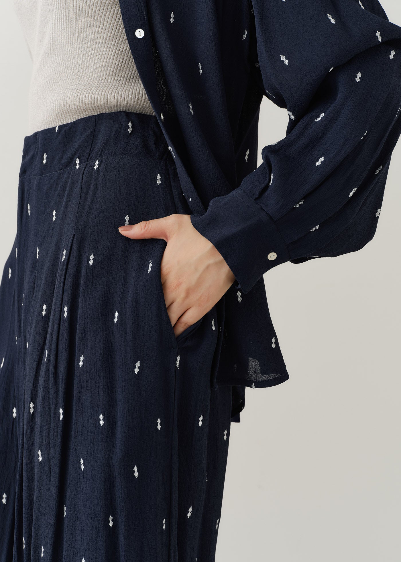 Moss Rayon Dia Embroidery Pants