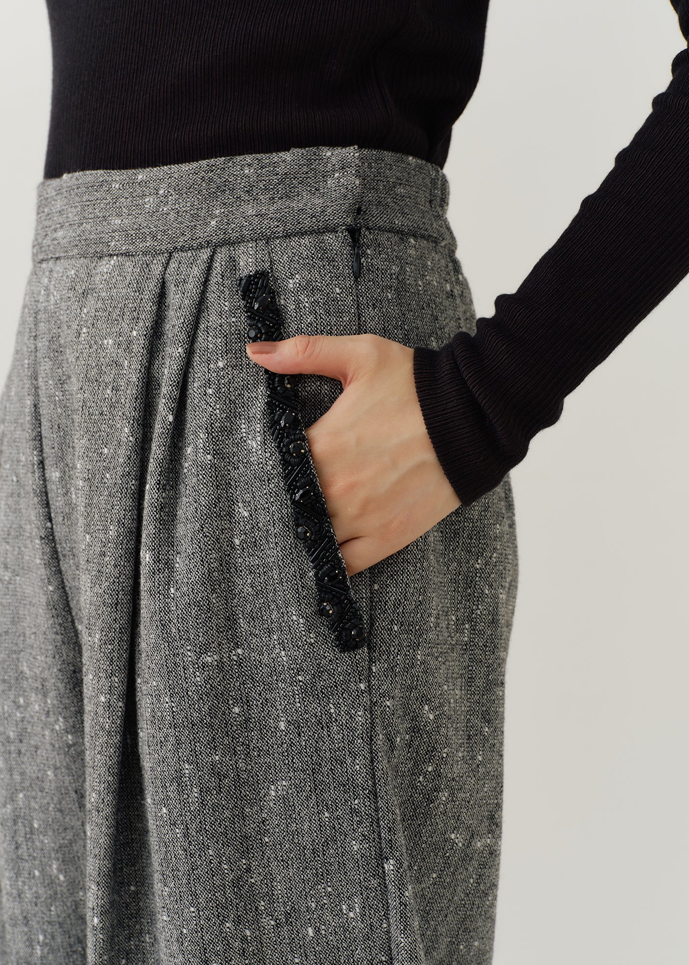 Tweed Beads Tuck Pants