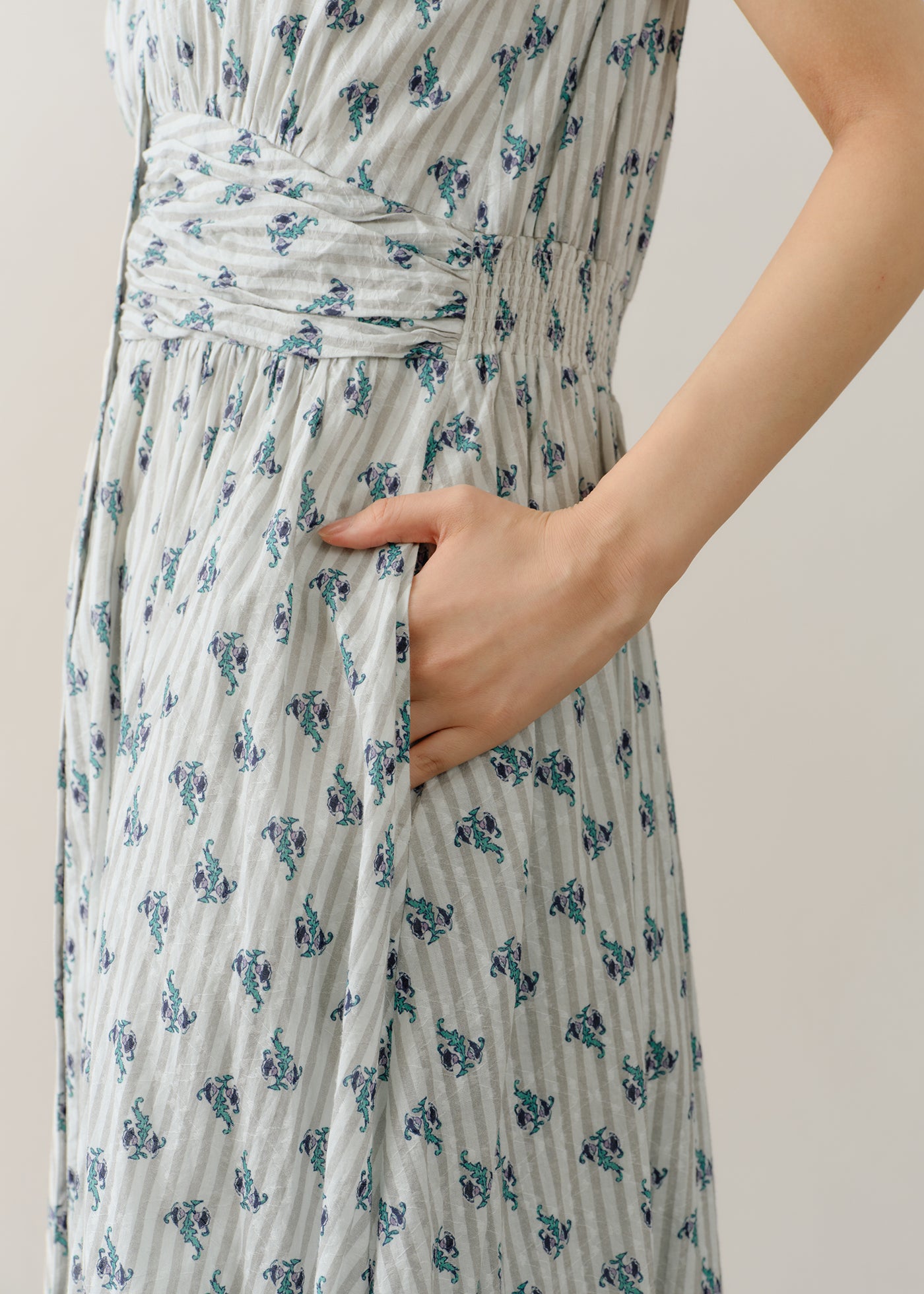 【4月中旬お届け予定】Cotton Jacquard Stripe Small Flower Print Sleeveless Waist Gather Dress