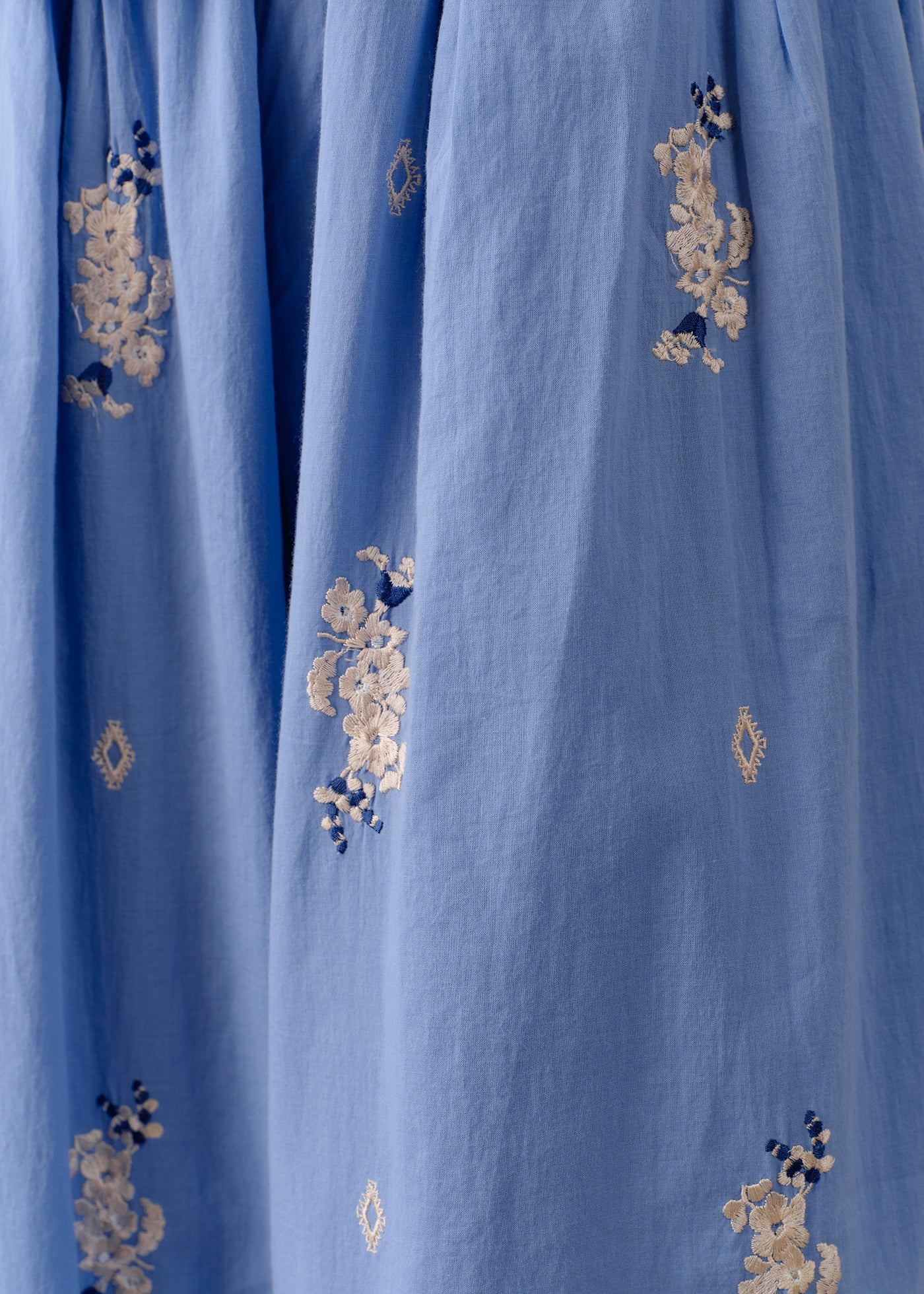 【6月下旬お届け予定】Cotton Voile Jasmine Embroidery Gather Pants