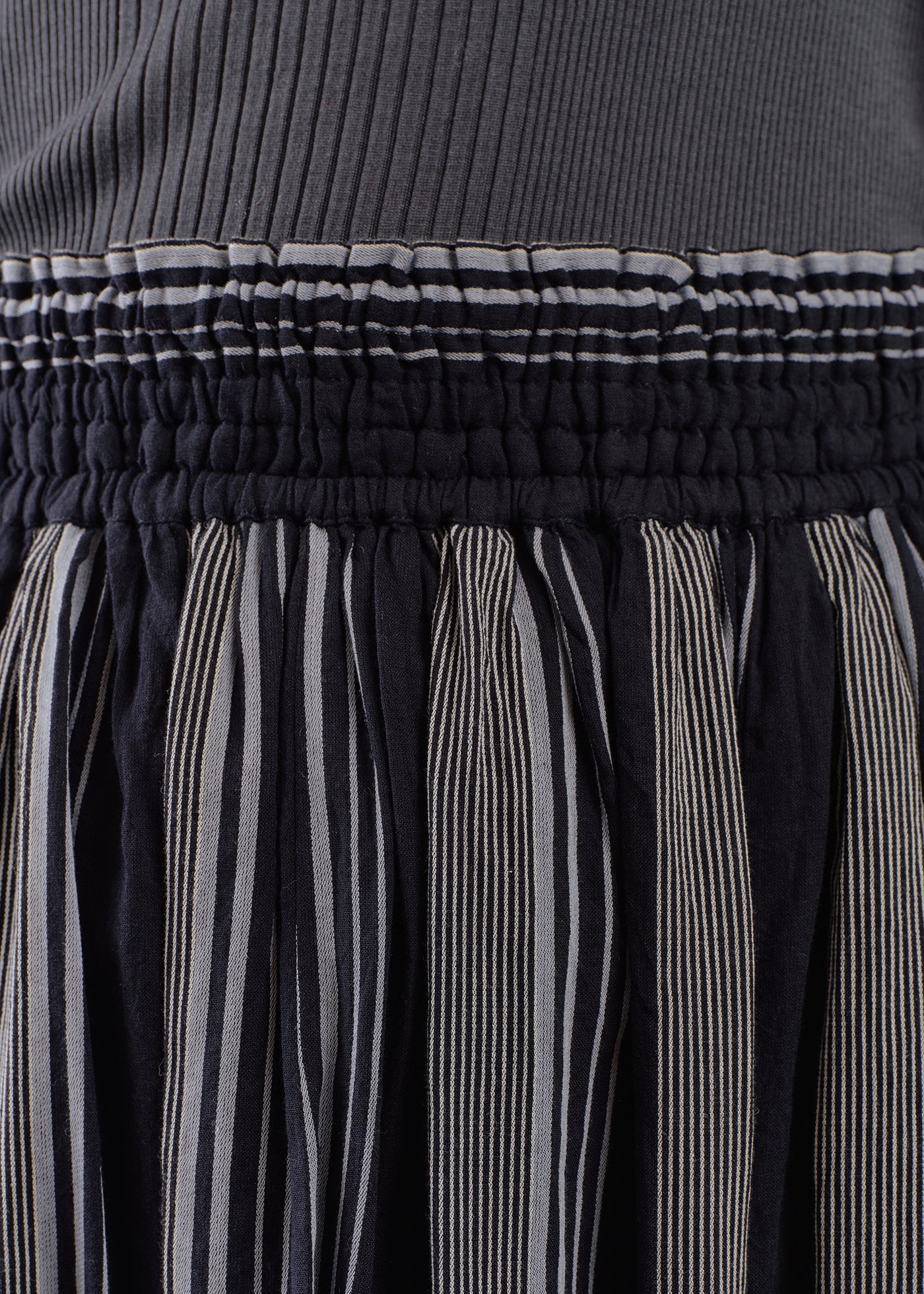 【3/4 10時発売】Cotton Voile Stripe Slant Panel Skirt