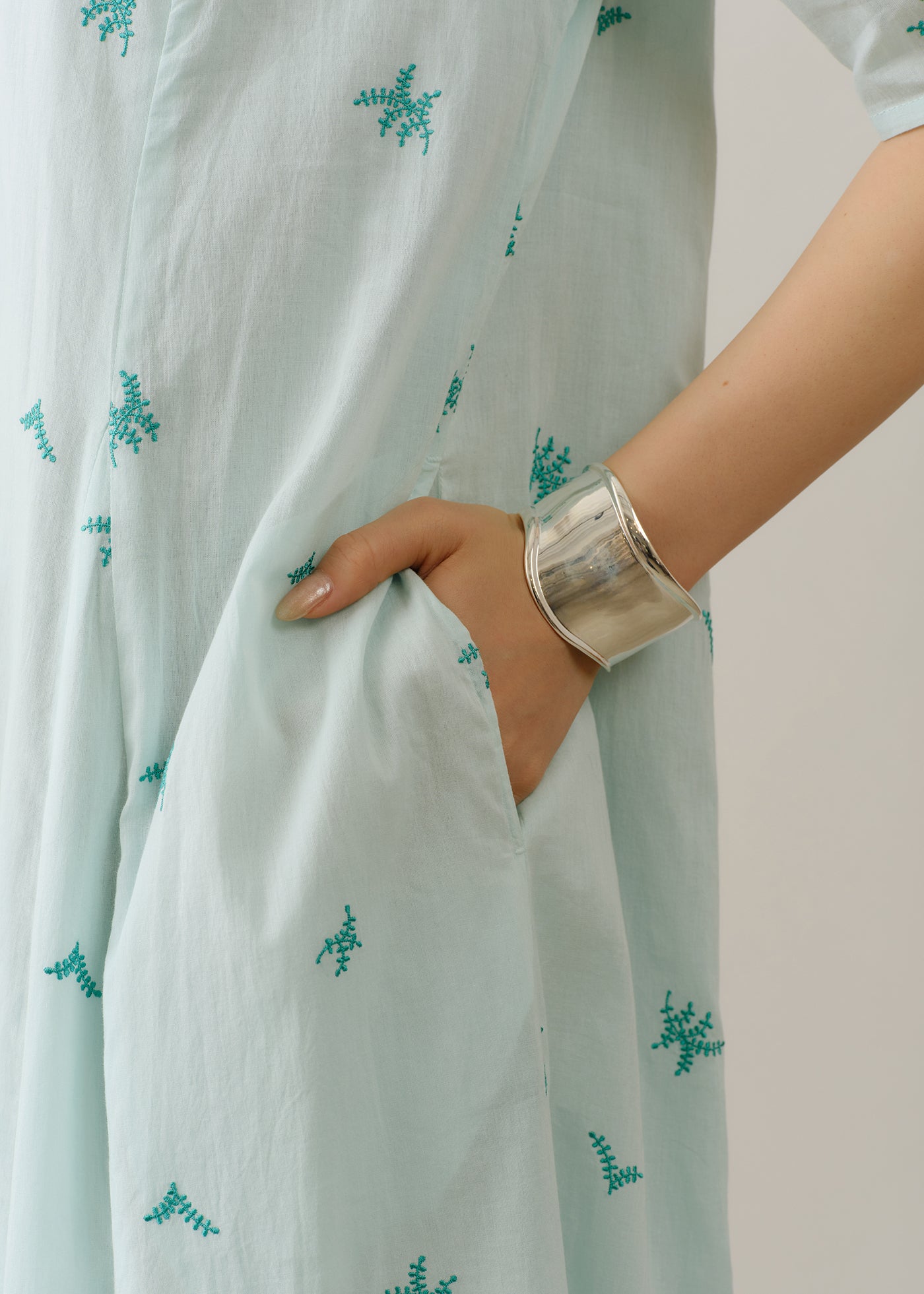 Cotton Voile Dot Leaf Embroidery Gather Sleeve Dress