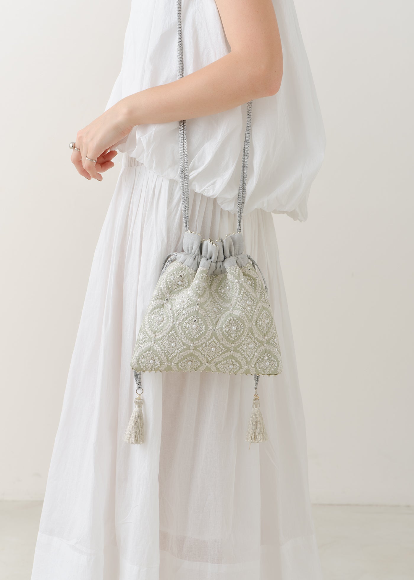 Embroidery Drawstring Shoulder Bag