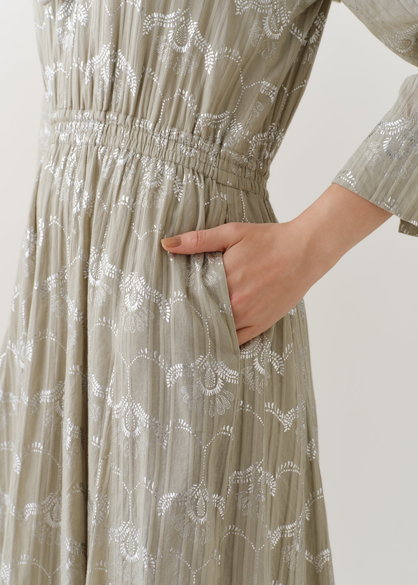 Cotton Dobby Wave Flower Foil Print Frill Collar Dress