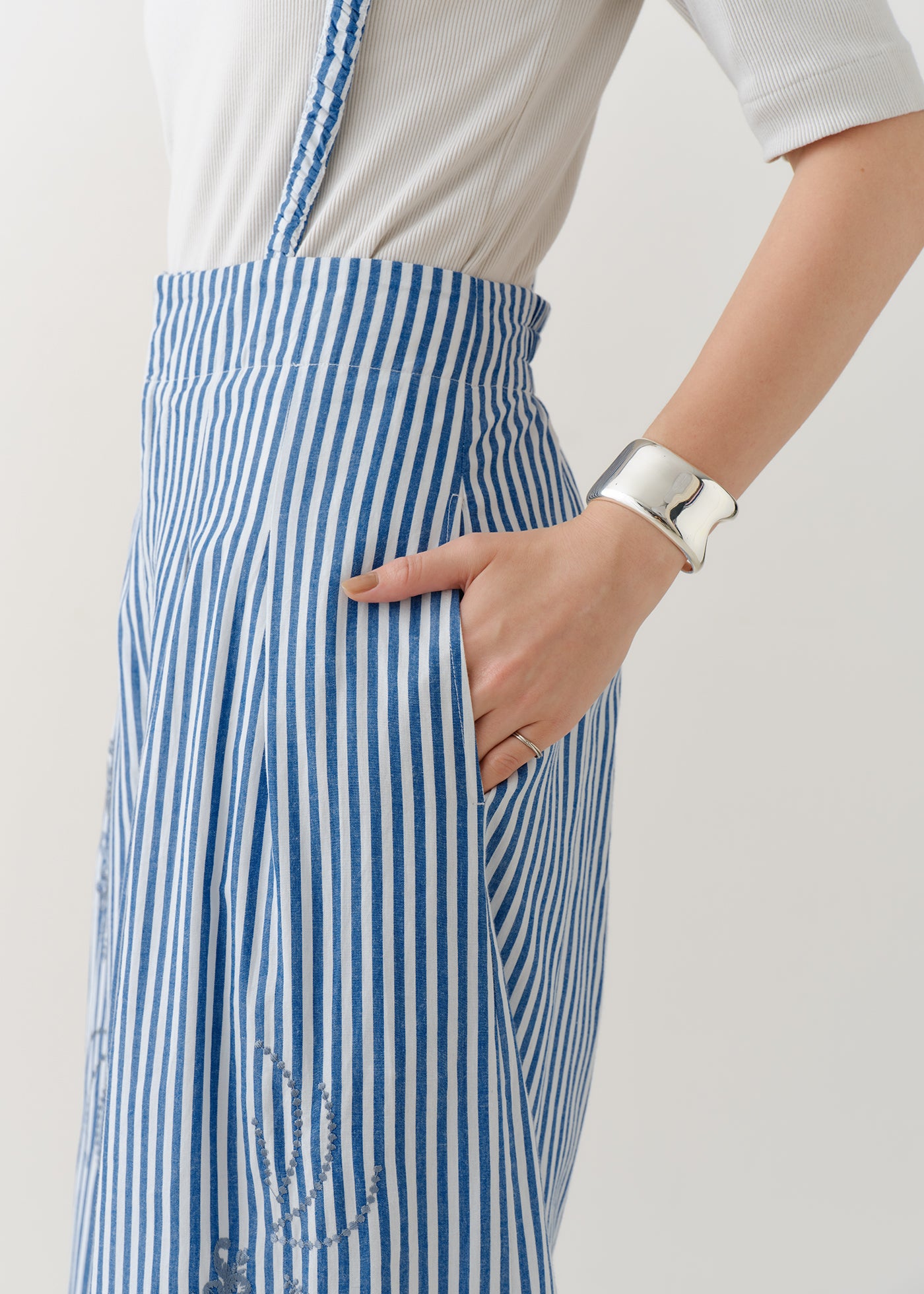 Cotton Stripe Ivy Flower Embroidery Pants