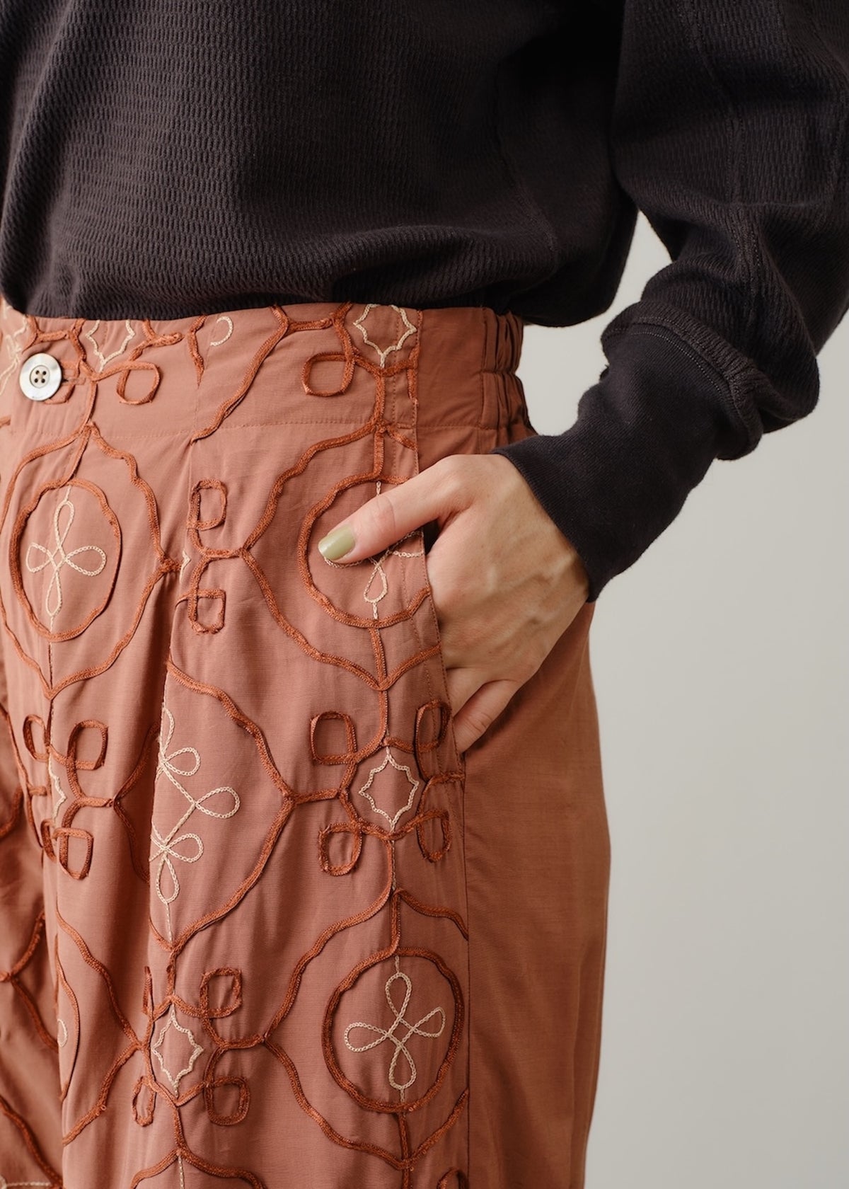 【9/24 10時発売】Satin Ribbon Embroidery Pants