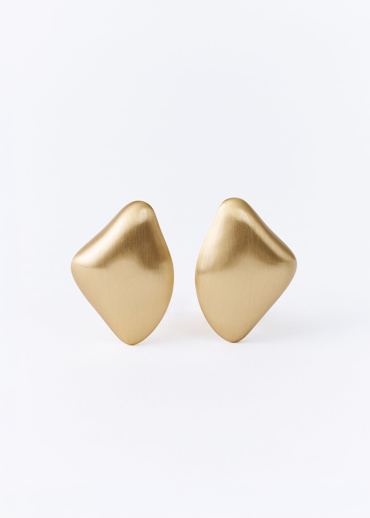 【5/21 10時発売】ドレスに合わせるエスプリジュエリー Leaf Clip Earring