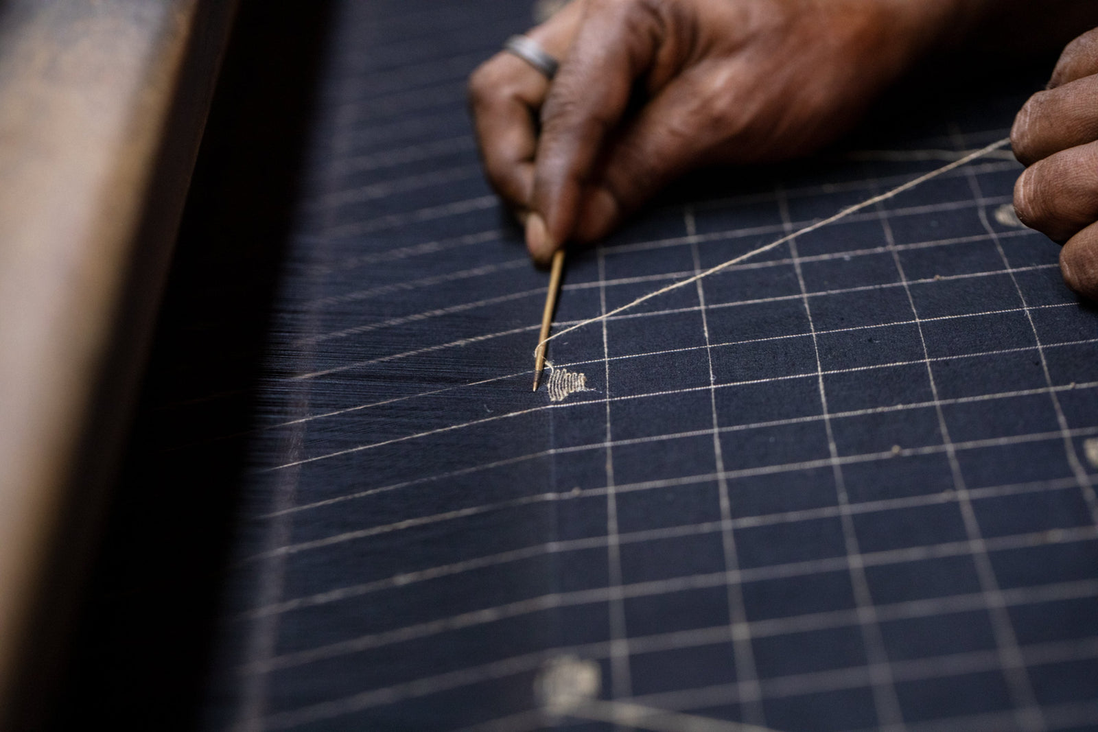 Handwoven textile [JAMDANI]