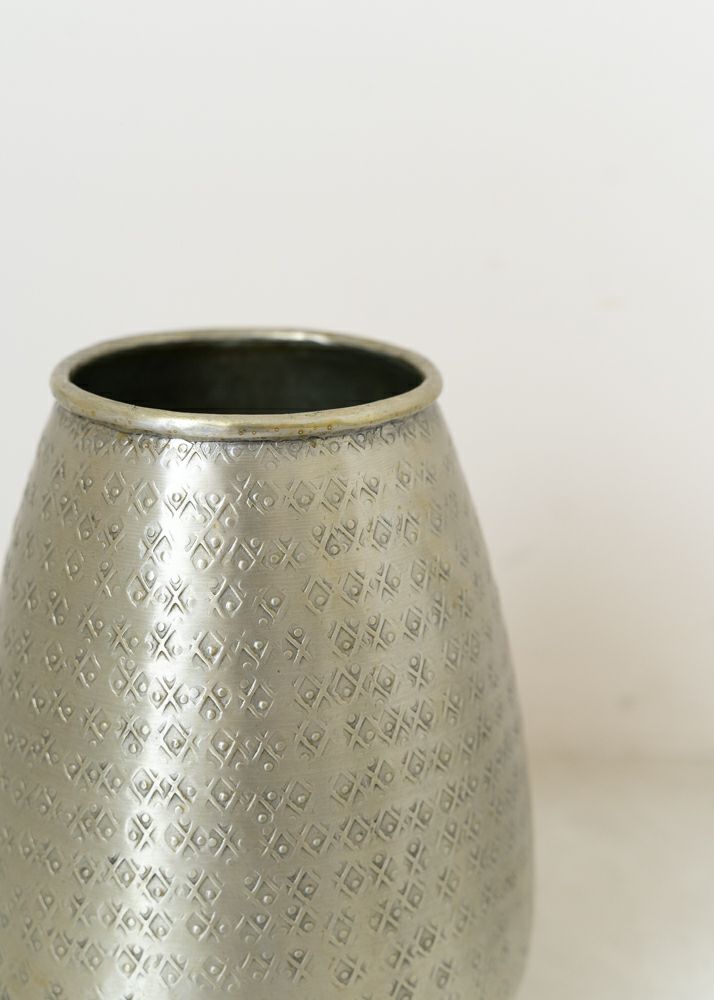 Aluminium Vase Star Hammered