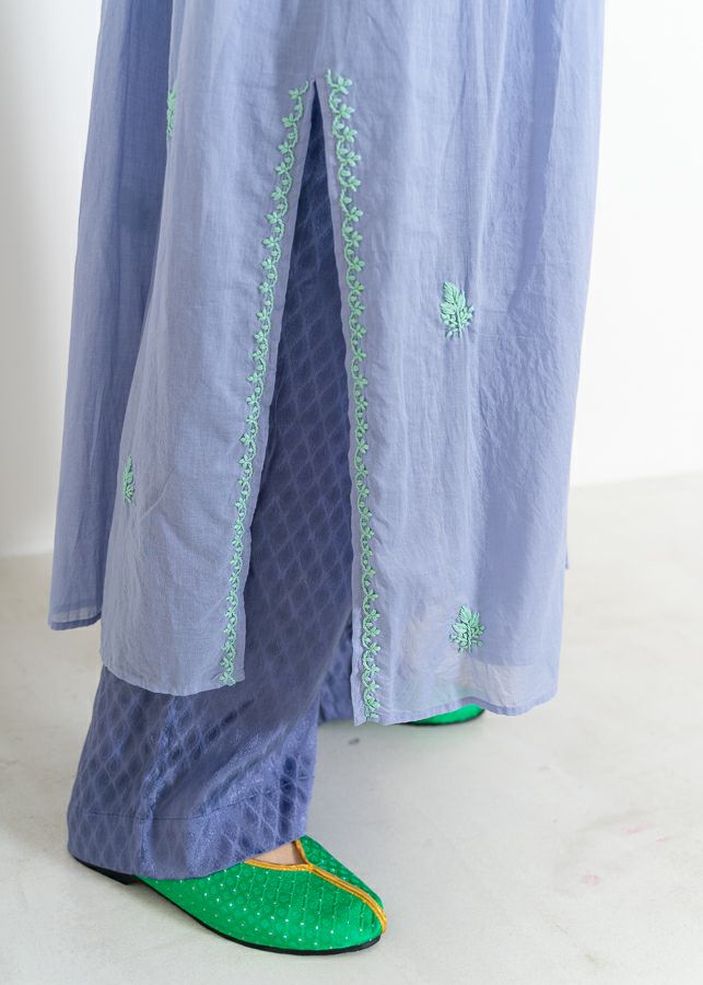 Cotton Chikan Embroidery Crossover Gown | Pasand by ne Quittez pas 