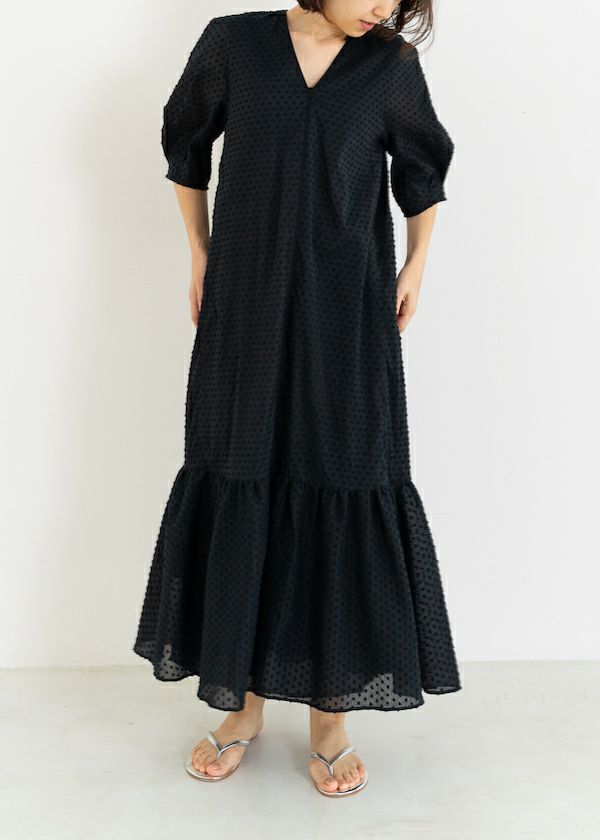 Sheer Jacquard V Neck Dress | Pasand by ne Quittez pas | パサンドバイヌキテパ