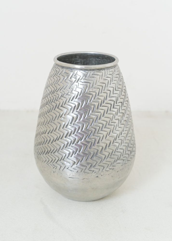 Aluminium Vase Herringbone