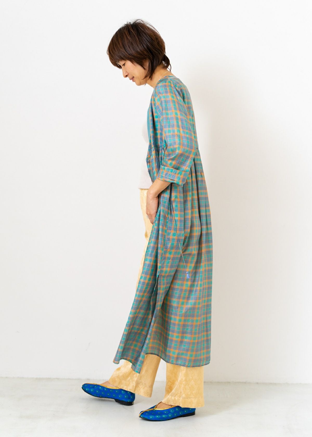 Hand Woven Silk Check Gown | Pasand by ne Quittez pas | パサン