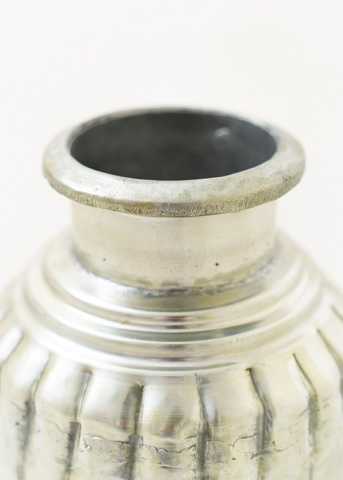 Aluminium Vase Ribbed Small