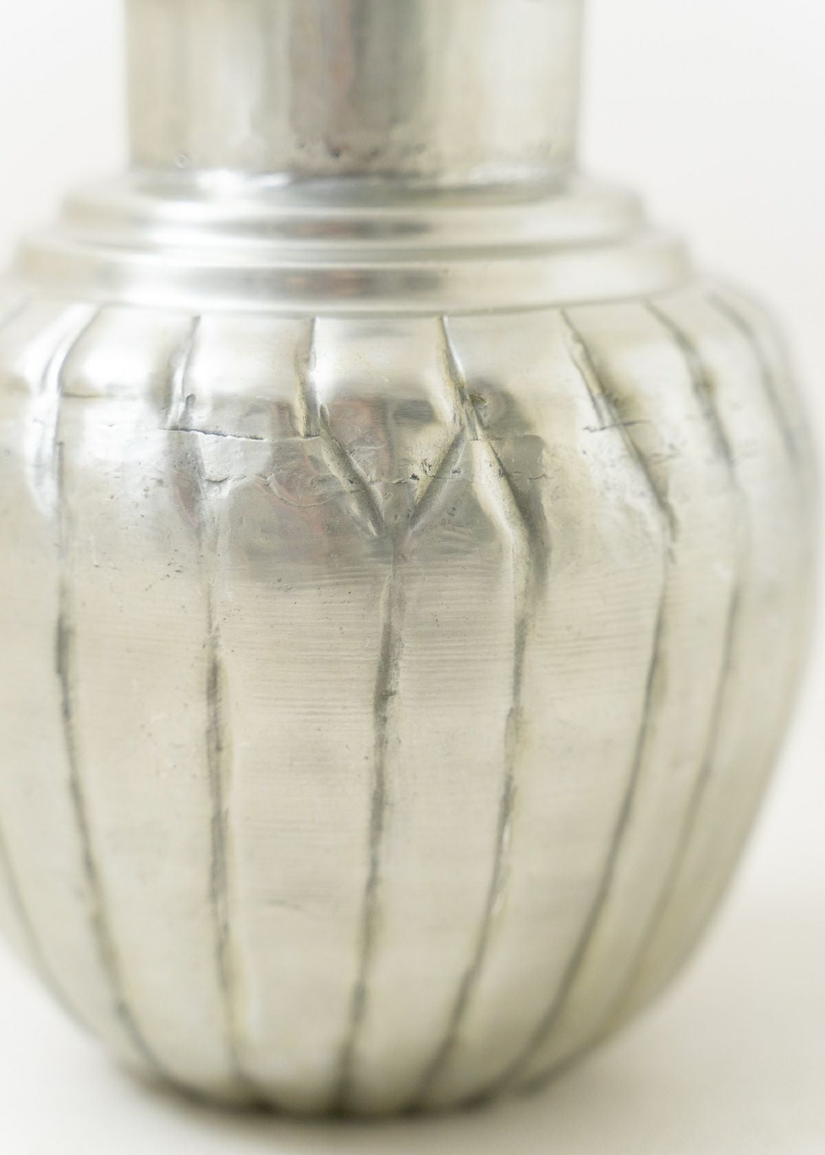 Aluminium Vase Ribbed Small