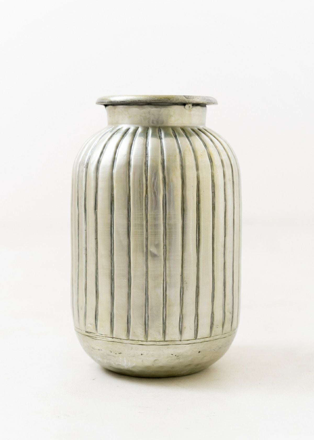 Aluminium Vase Ribbed Large
