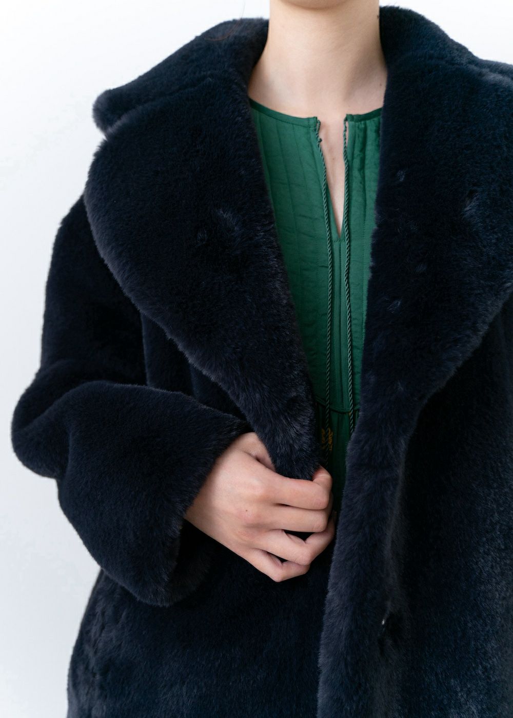 Katie Faux Fur Coat | Pasand by ne Quittez pas | パサンドバイヌキテパ
