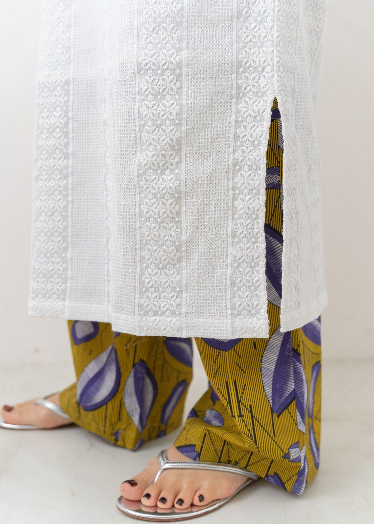Cotton Flower Embroidery Nosleeve Dress