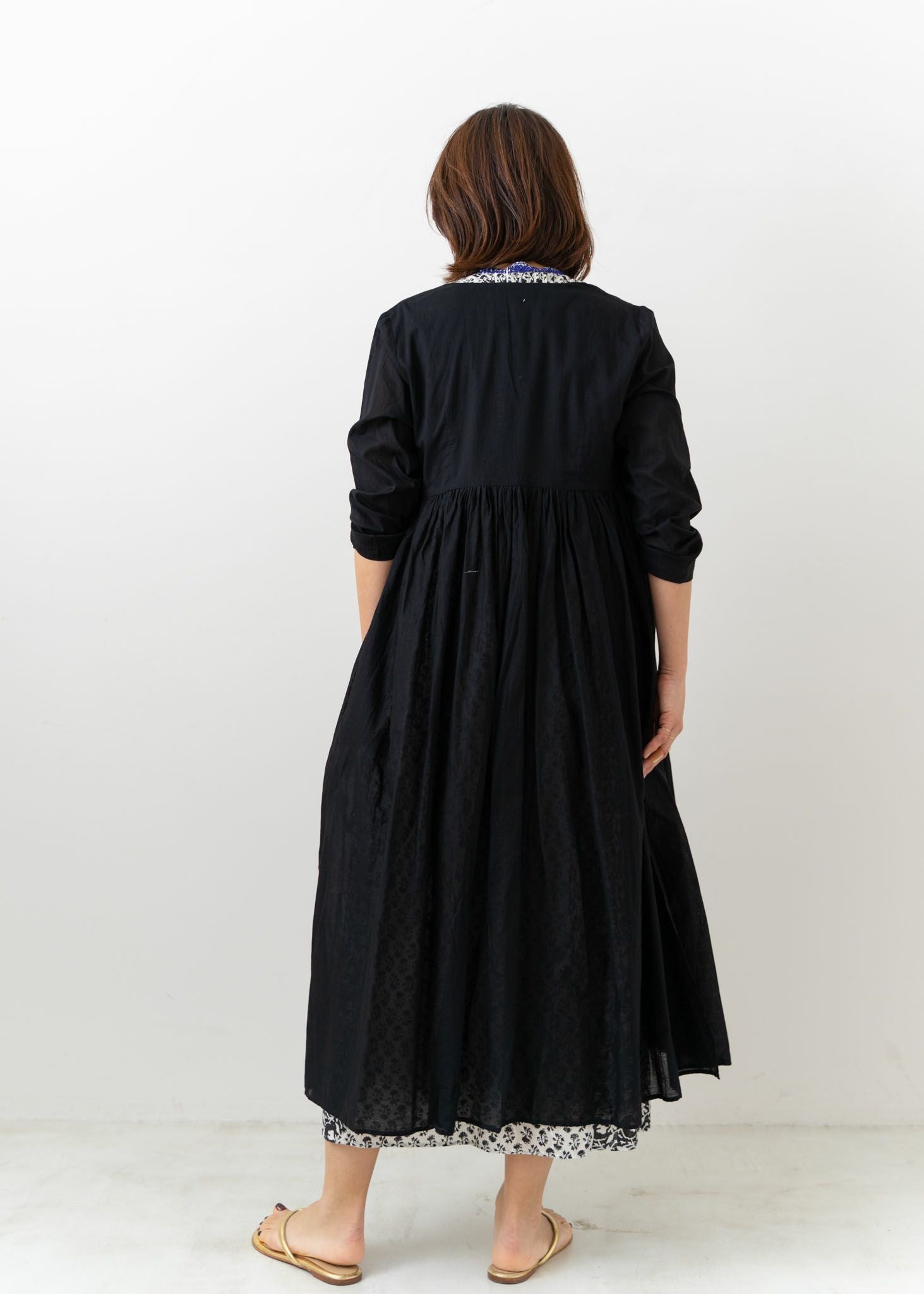 Cotton Voile Plain Crossover Gown -Black-