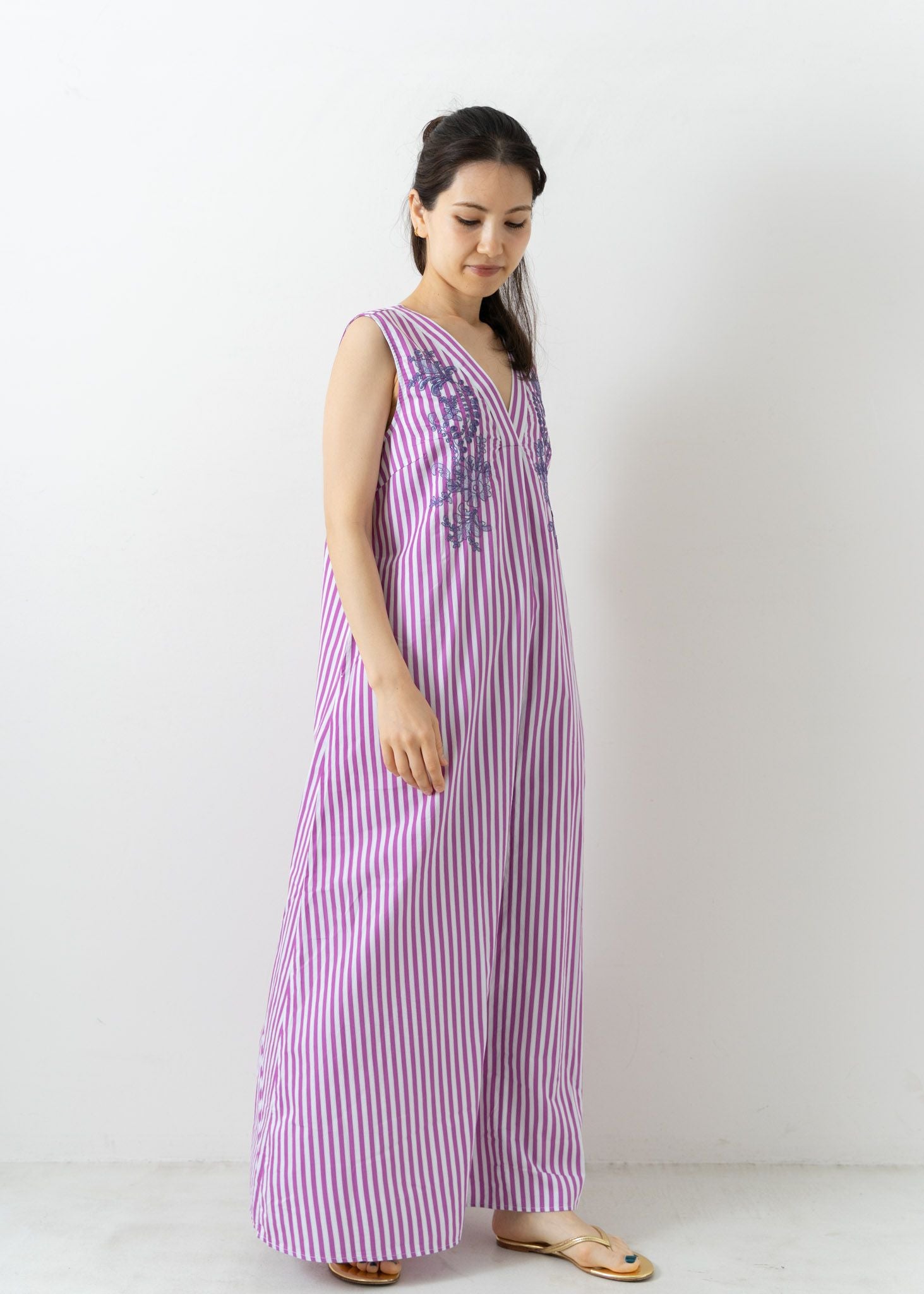 Poplin Stripe Embroidery Sleeveless Dress