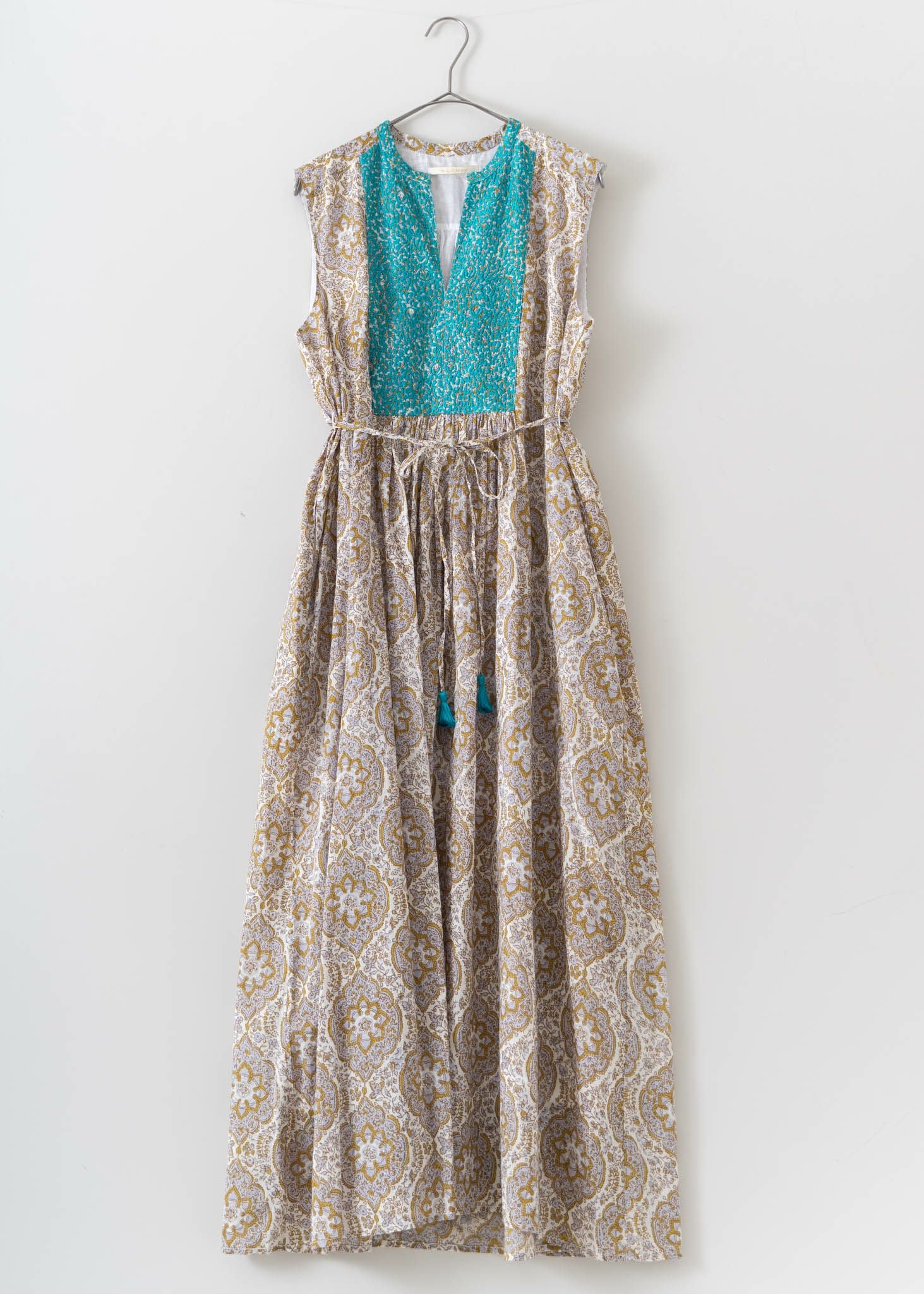 Cotton Voile Arabesque Print Sleeveless Dress | Pasand by ne ...