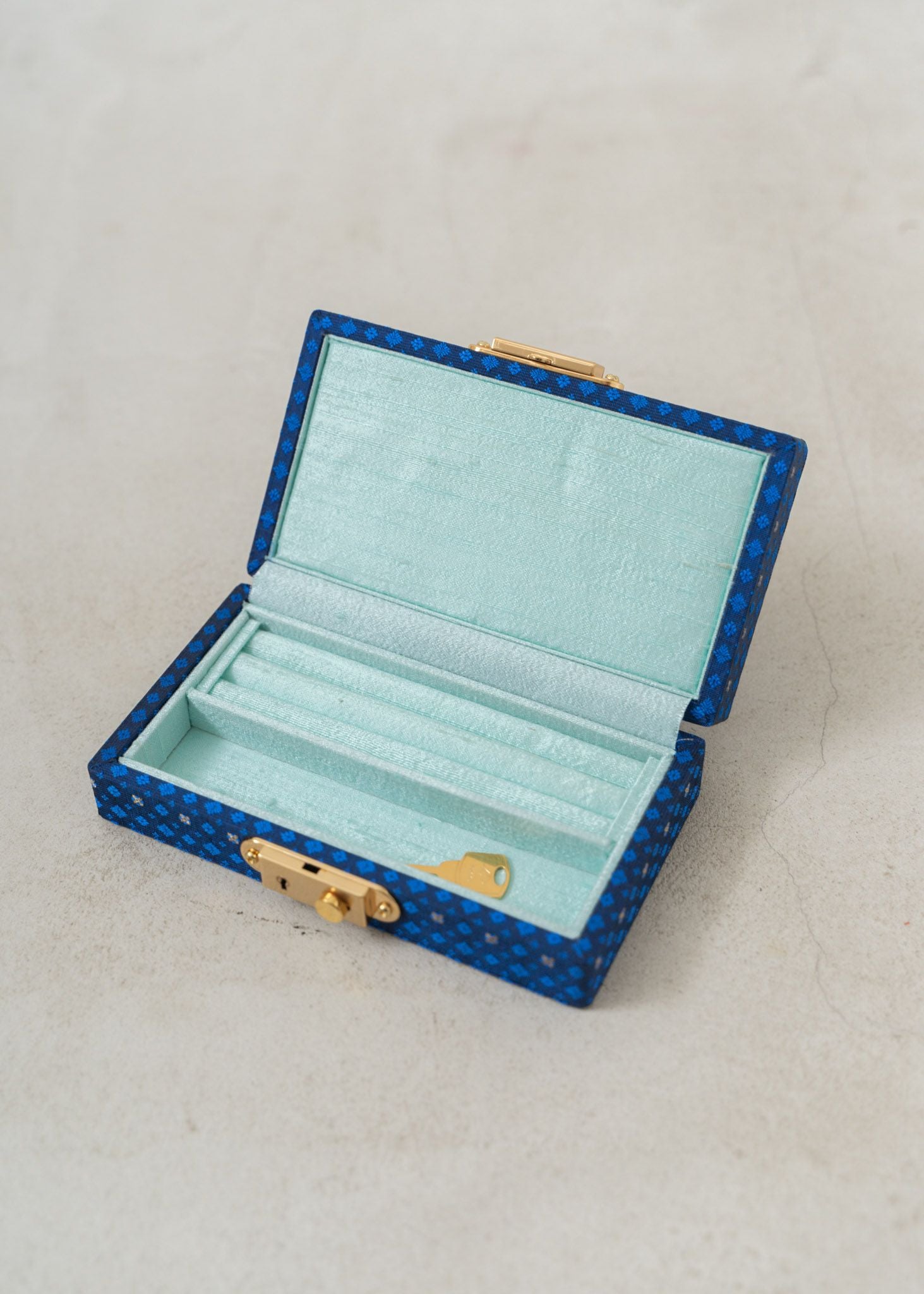 Jewelry Box Extra Small | Pasand by ne Quittez pas | パサンドバイ 