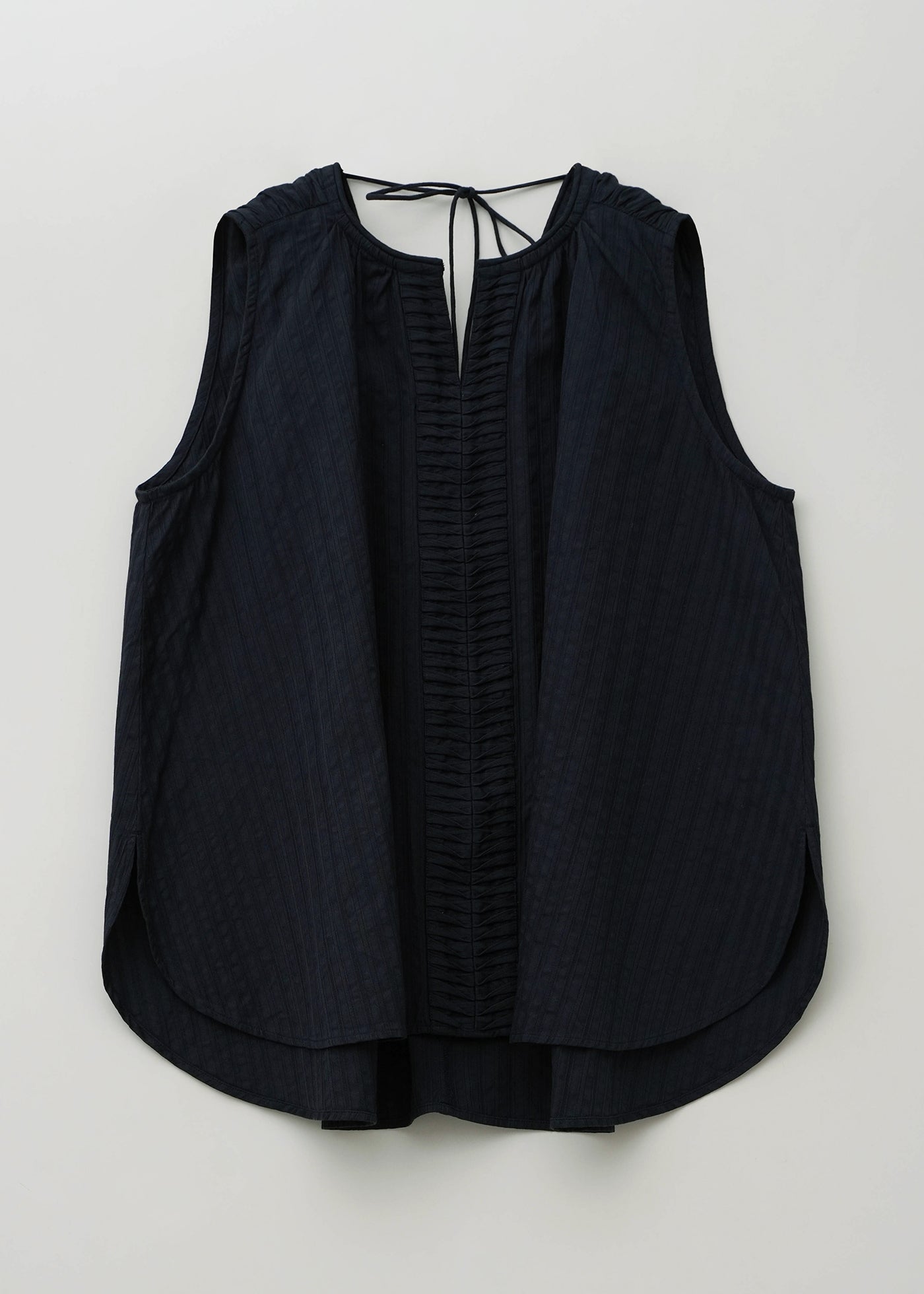 ヌキテパ COTTON POPLIN WAVE BLOUSE ネイビー 定価3万 Poplin Wave Tuck Top | Pasand by ne Quittez pas | パサンドバイヌキテパ