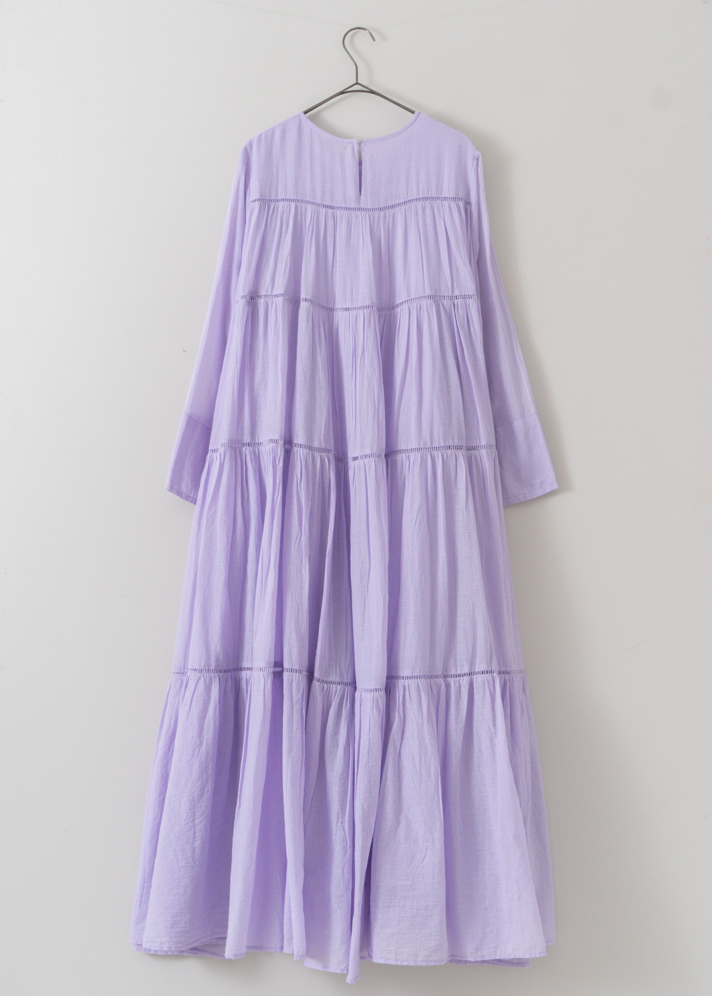 Cotton Voile Tiered Maxi Dress Lilac | Pasand by ne Quittez pas | パサンドバイヌキテパ